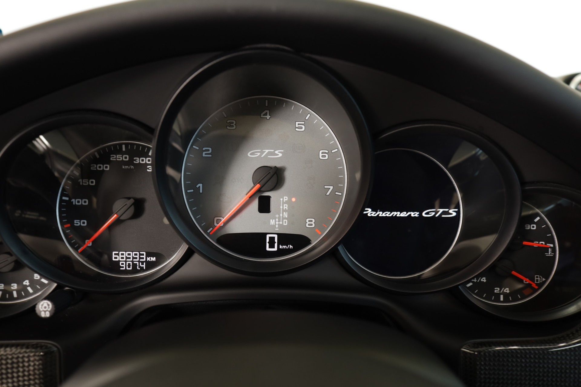 PORSCHE Panamera GTS 4.8 PDK-image-16