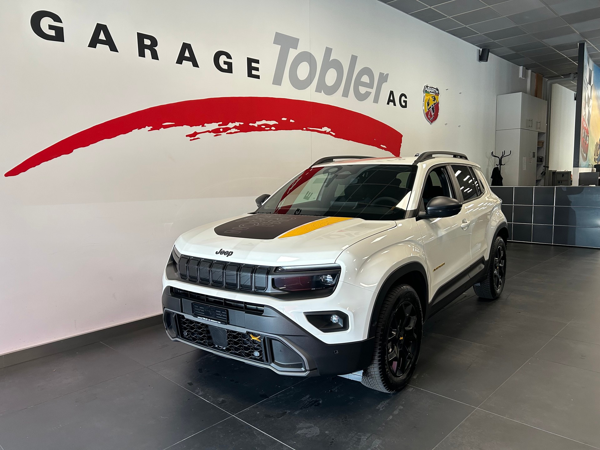 JEEP Avenger 1.2 Turbo MHEV The North Face 4xe-image-1