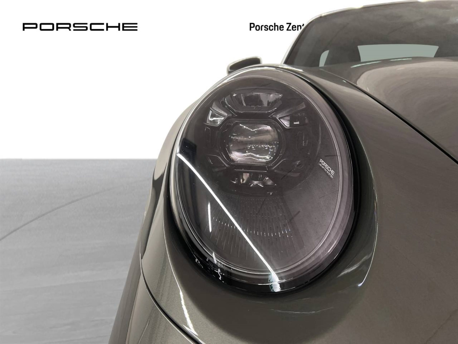 PORSCHE 911 Turbo S-image-11