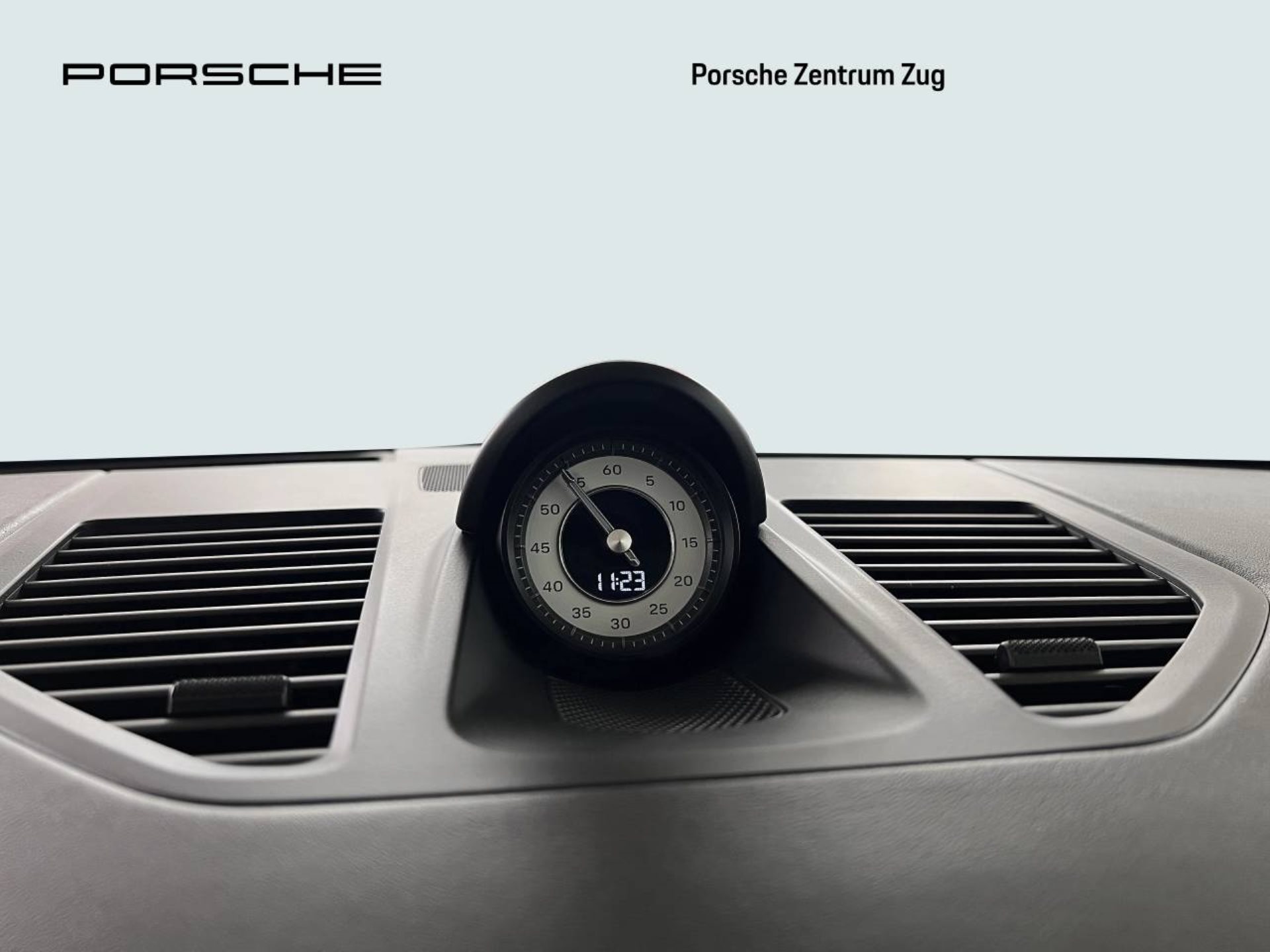 PORSCHE 911 Turbo S-image-26