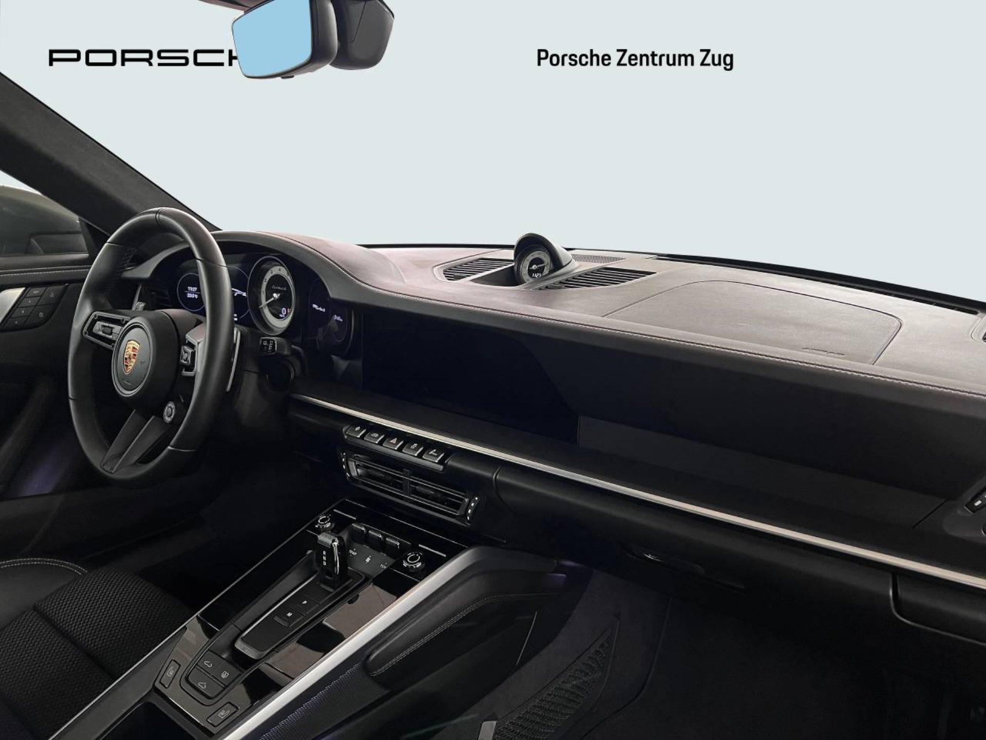 PORSCHE 911 Turbo S-image-18