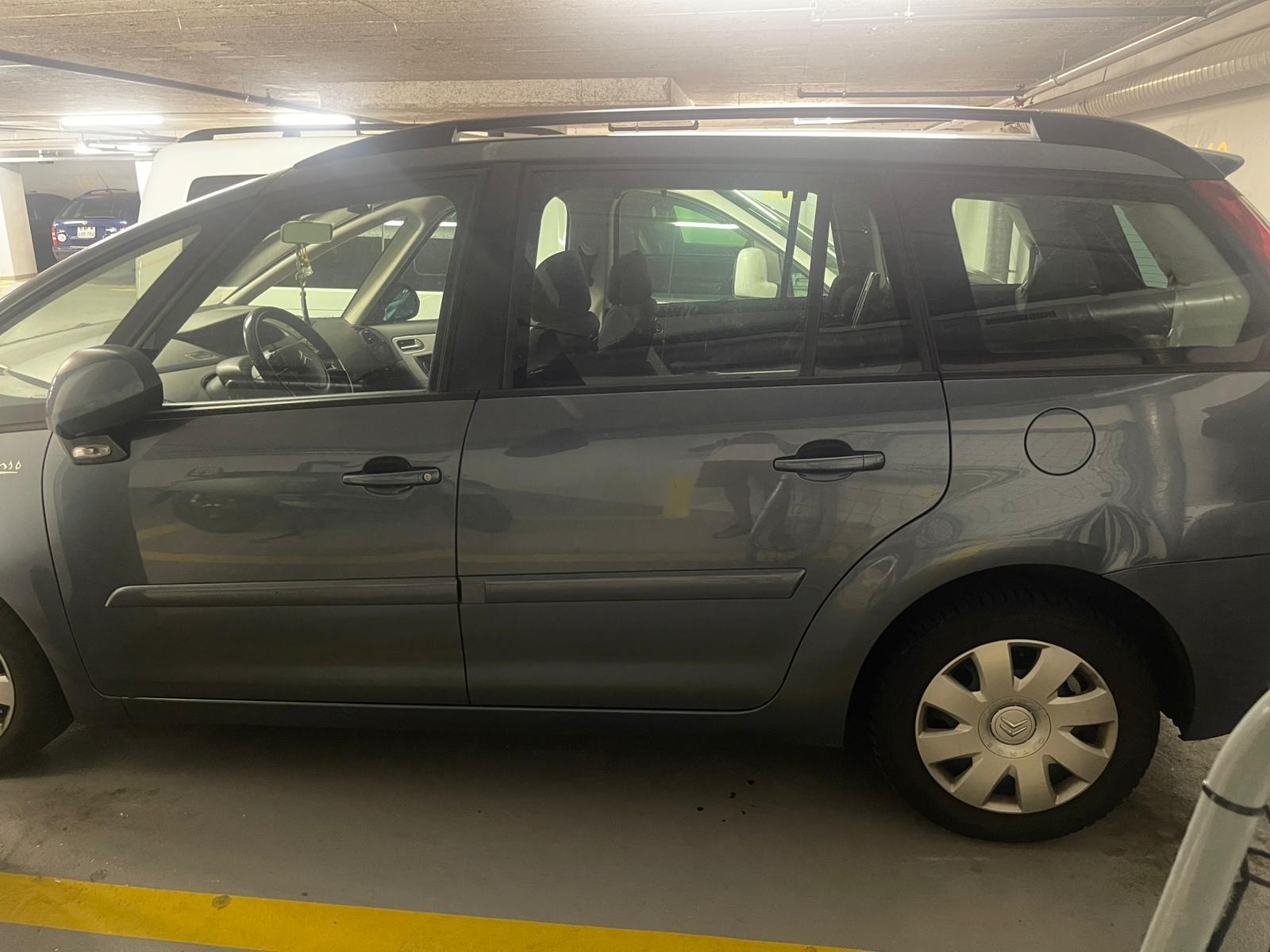 CITROEN Grand C4 Picasso 1.6 HDI 16V X-image-2