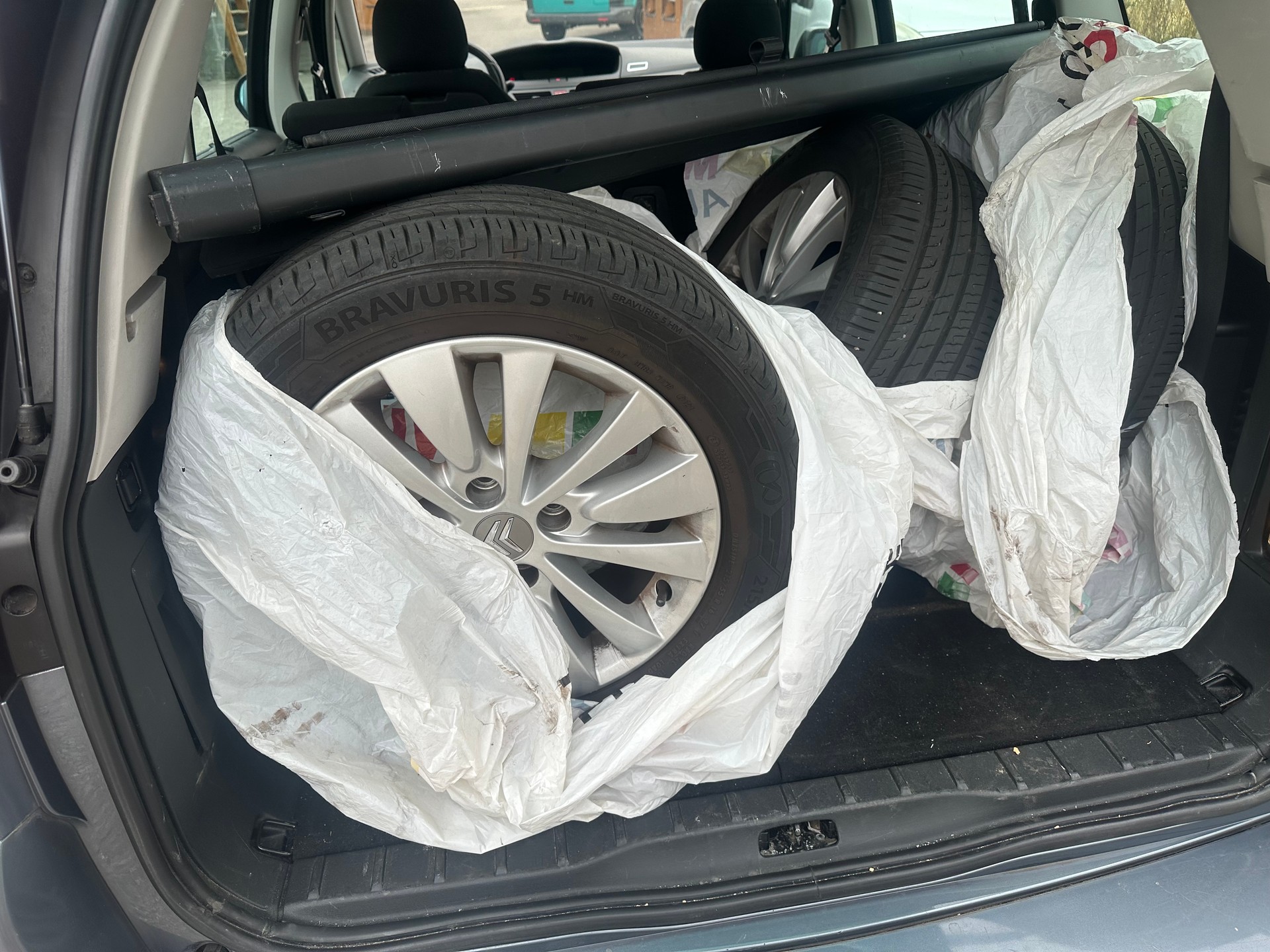 CITROEN Grand C4 Picasso 1.6 HDI 16V X-image-10