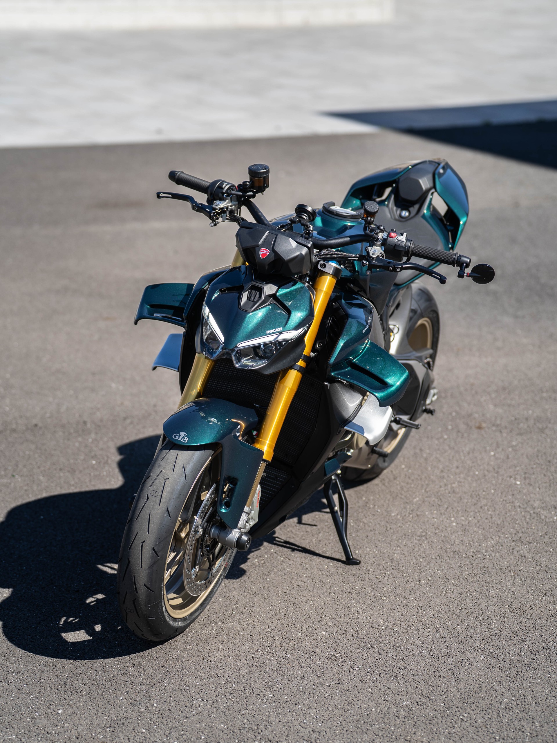 DUCATI STREETFIGHTER V4 S-image-3