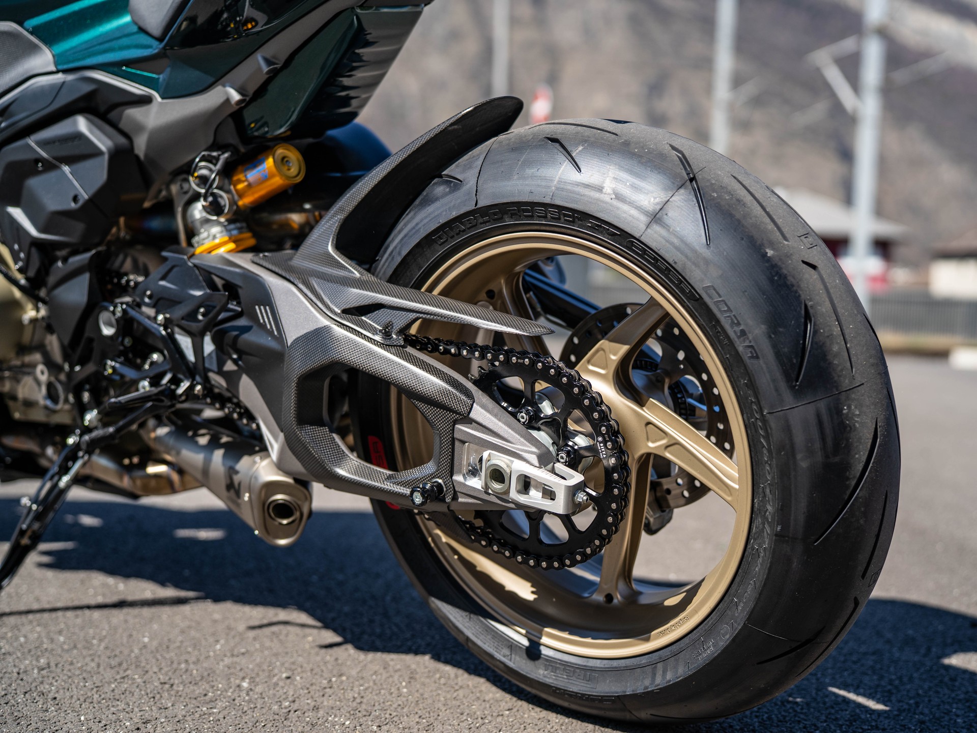 DUCATI STREETFIGHTER V4 S-image-6