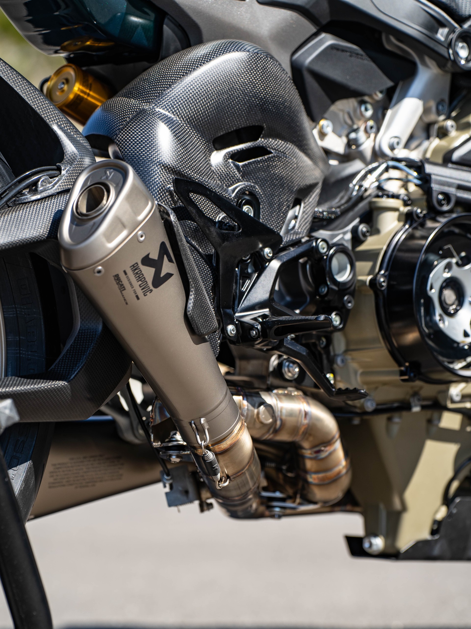 DUCATI STREETFIGHTER V4 S-image-4