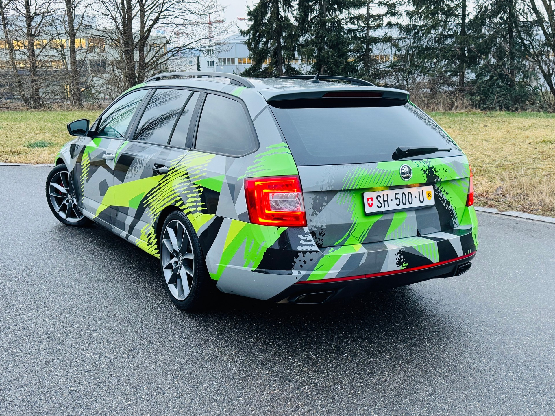 SKODA Octavia Combi 2.0 TSI RS-image-3