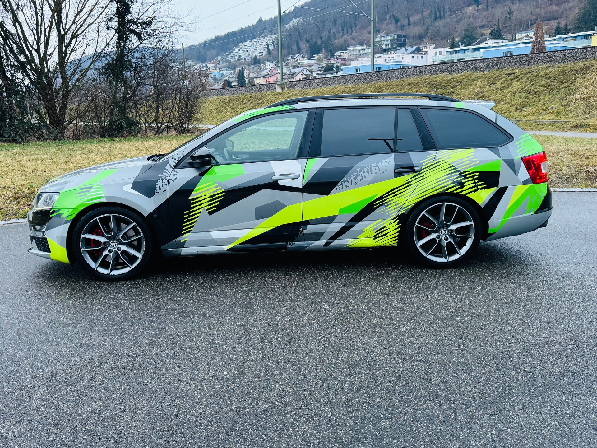 SKODA Octavia Combi 2.0 TSI RS-image-7