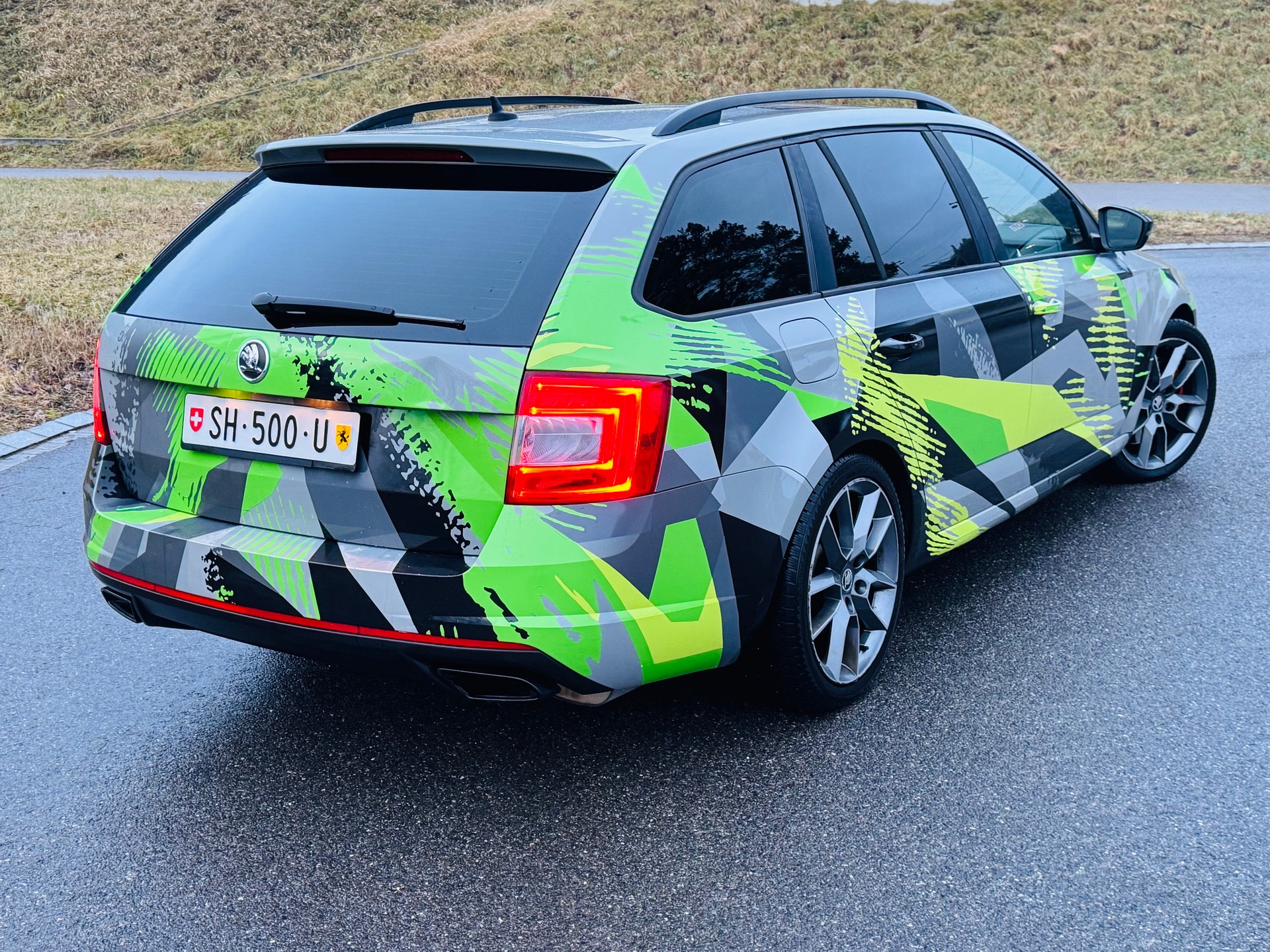 SKODA Octavia Combi 2.0 TSI RS-image-4