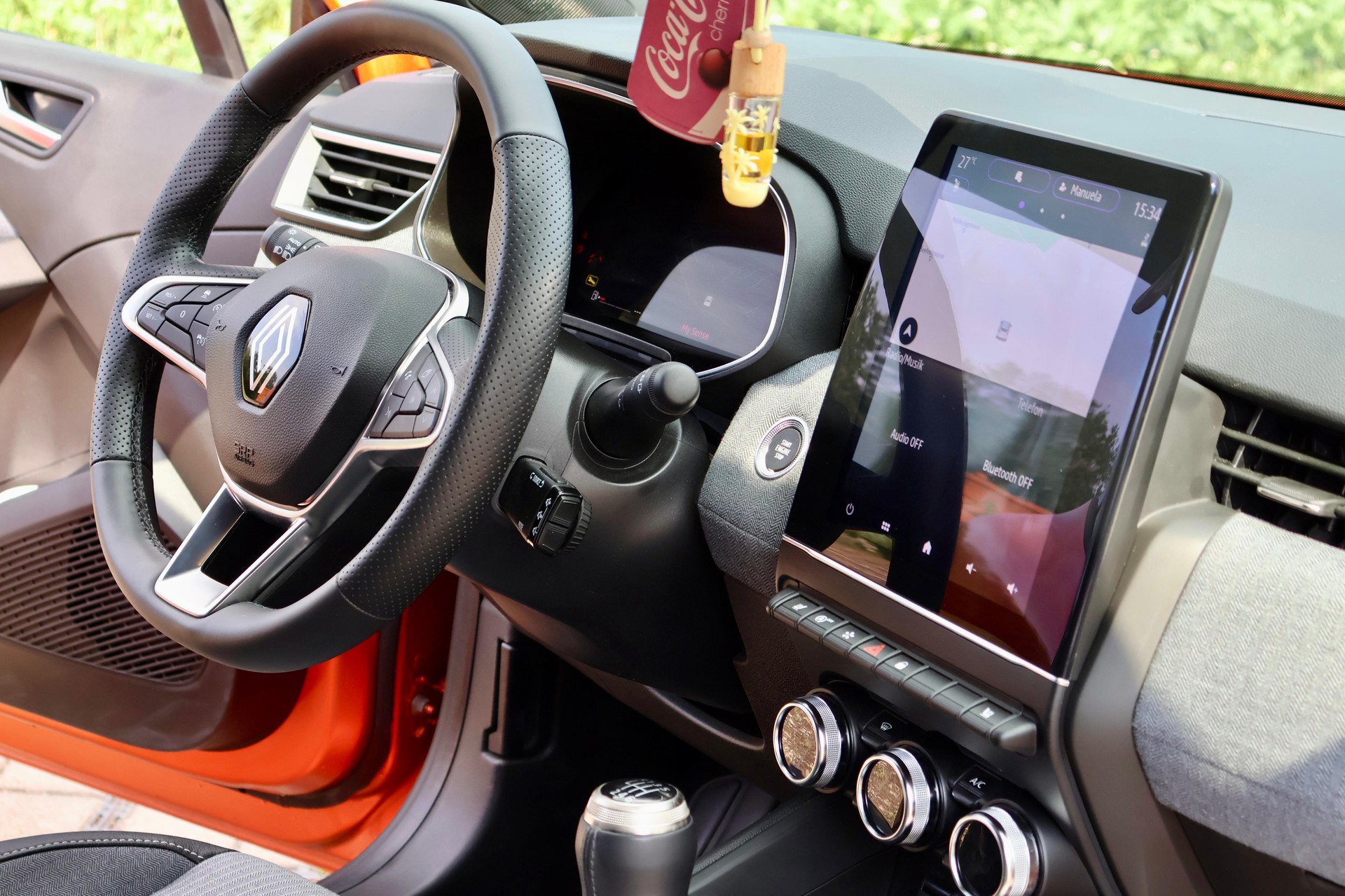 RENAULT 1.0 TCe techno-image-2