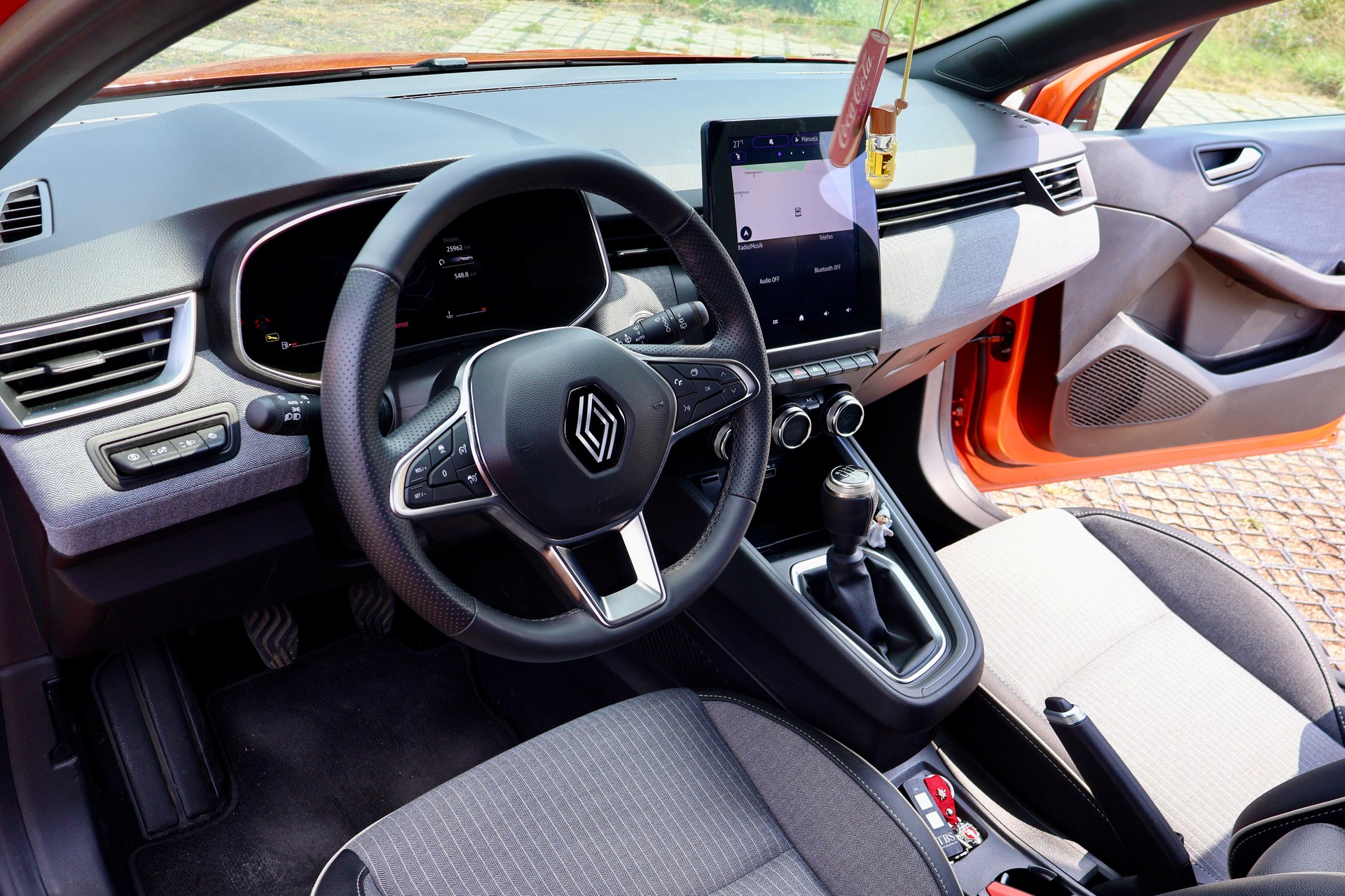 RENAULT 1.0 TCe techno-image-3