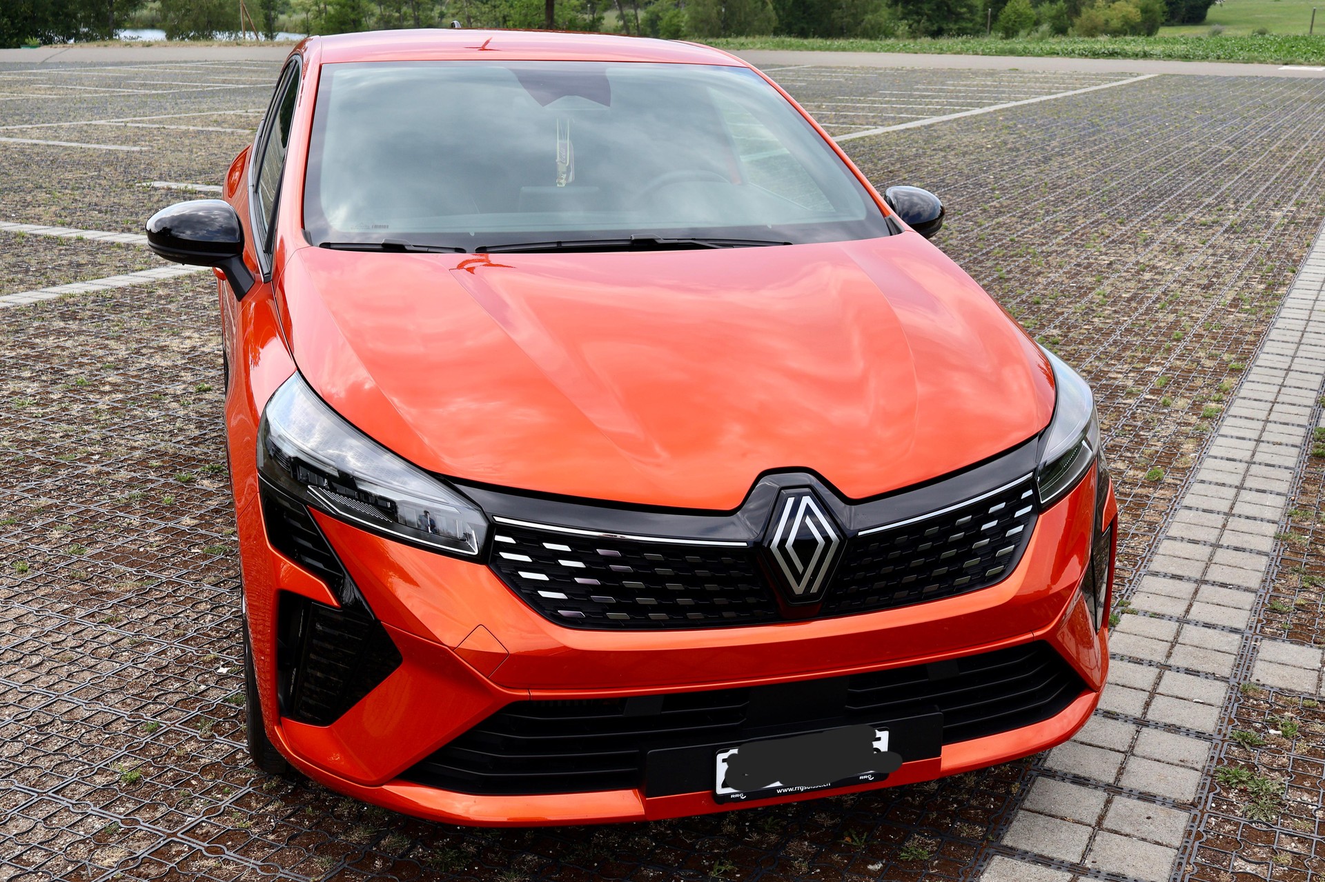 RENAULT 1.0 TCe techno-image-0
