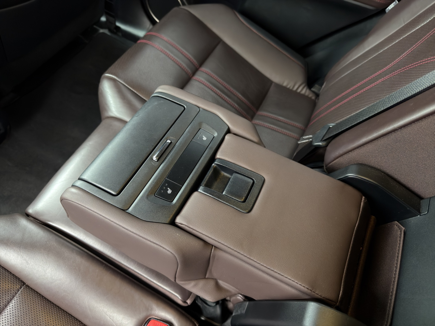 LEXUS RX 450h L Excellence-image-13
