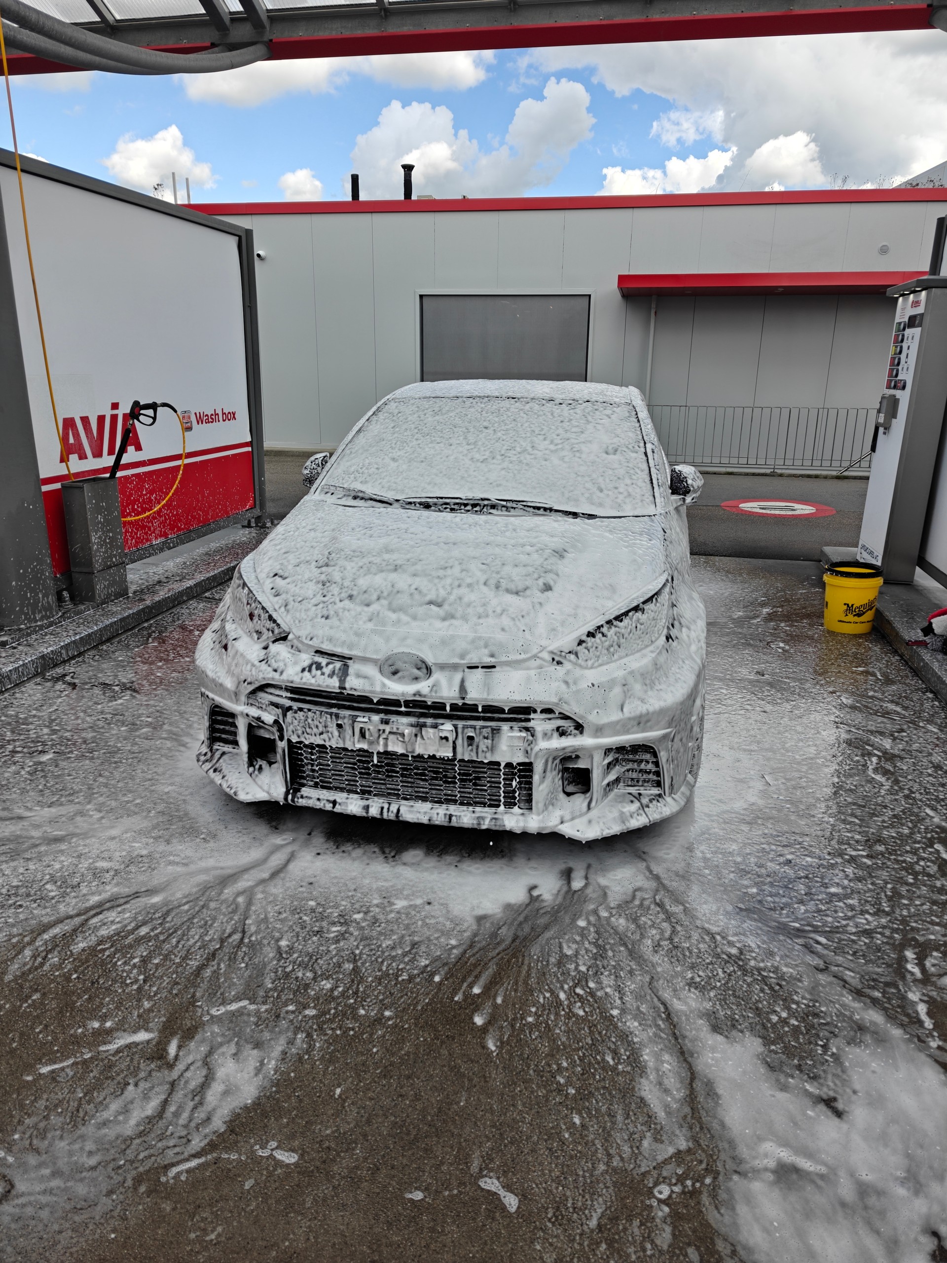 TOYOTA 1.6 Turbo Sport 4x4-image-2