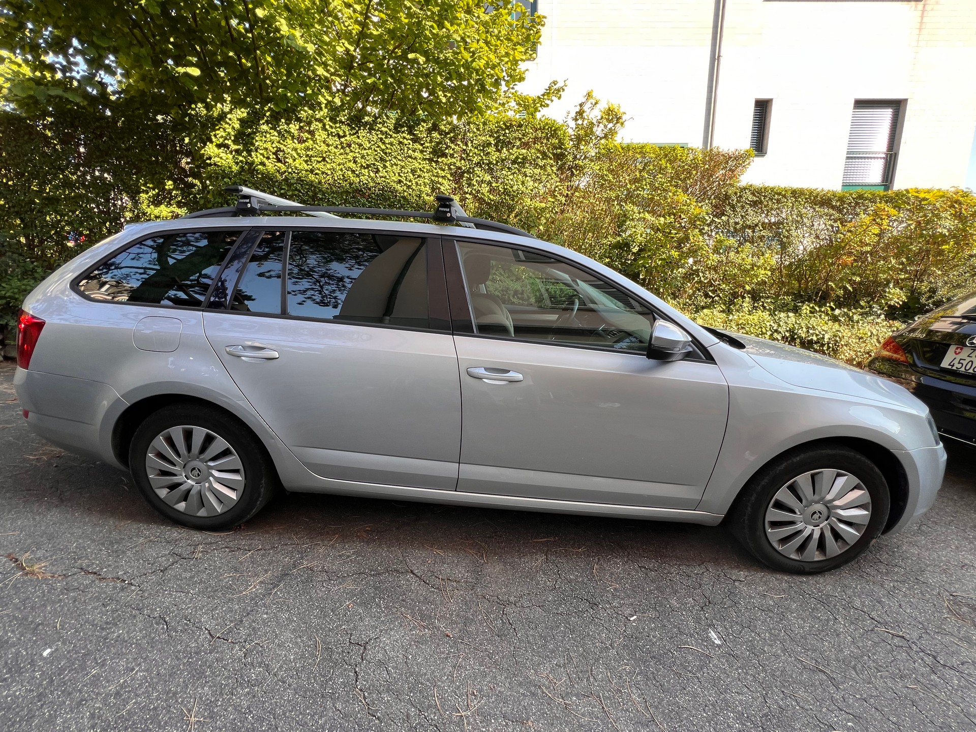 SKODA 1.6 TDI 110 Ambition DSG-image-3