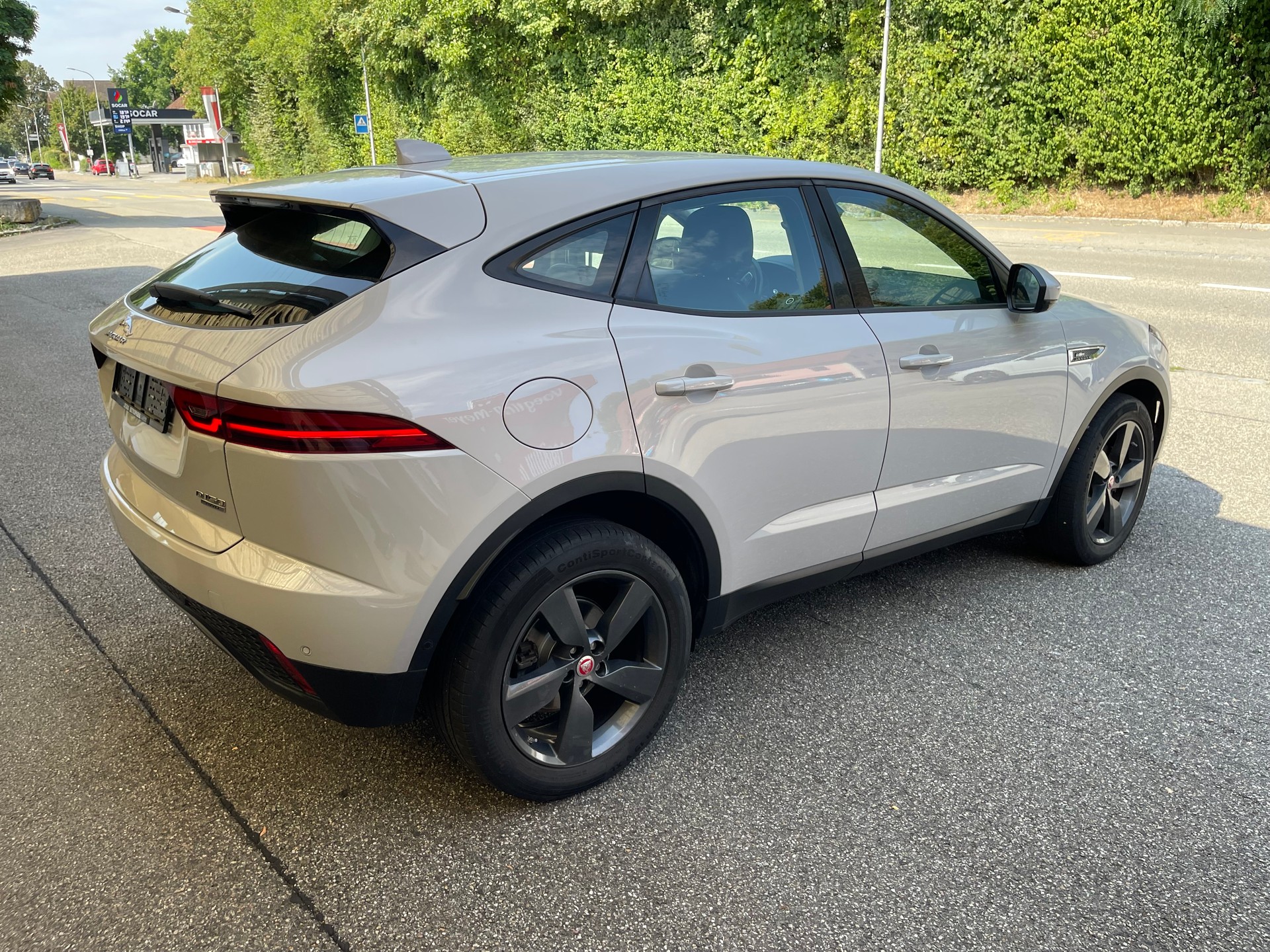 JAGUAR E-Pace 2.0d D150 S AWD Automatik-image-4