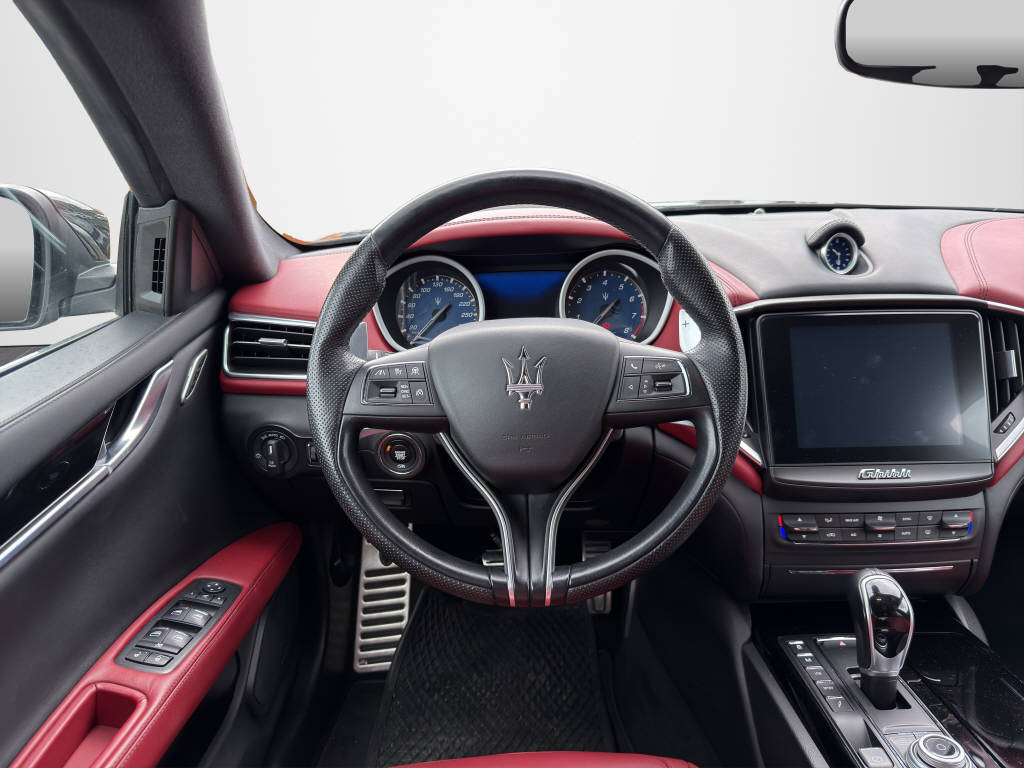 MASERATI GHIBLI S Q4 3.0 V6-image-9