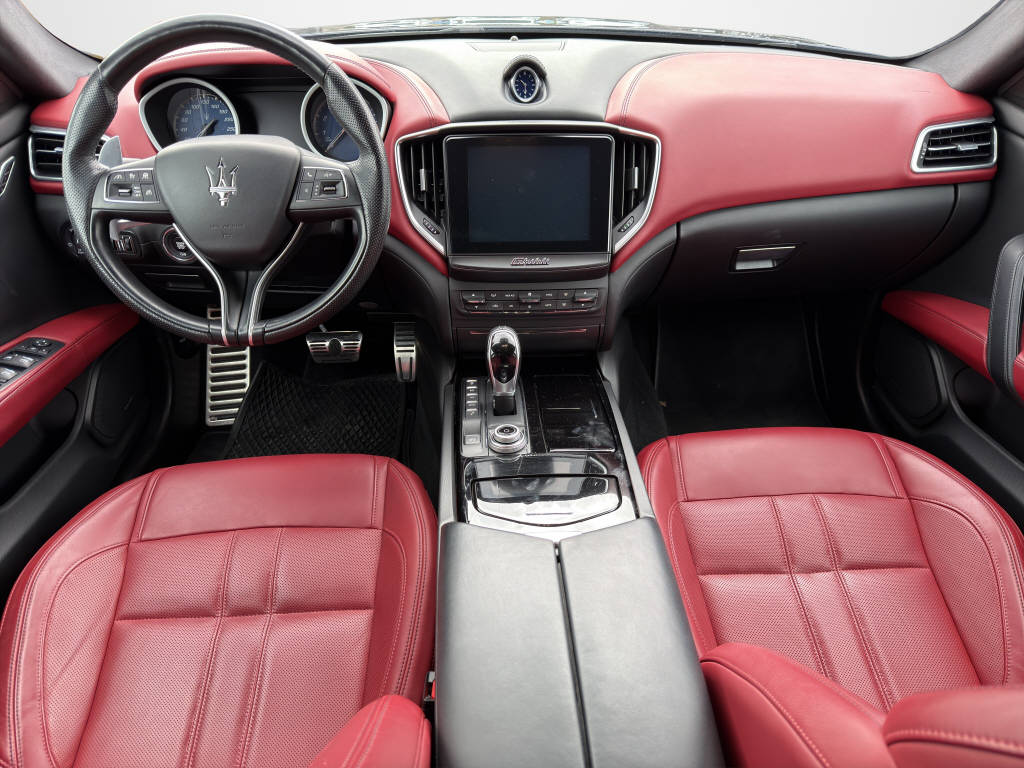 MASERATI GHIBLI S Q4 3.0 V6-image-12