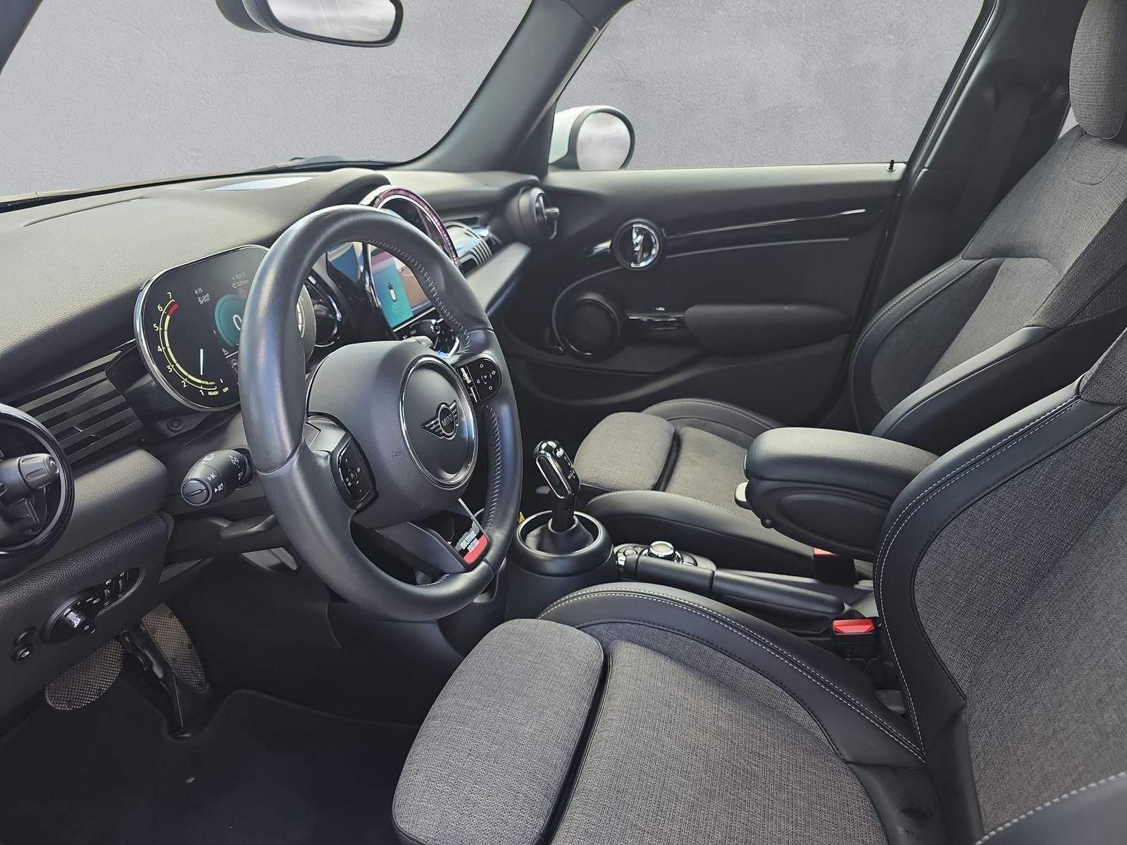 MINI Cooper F55 1.5i (CH)-image-10