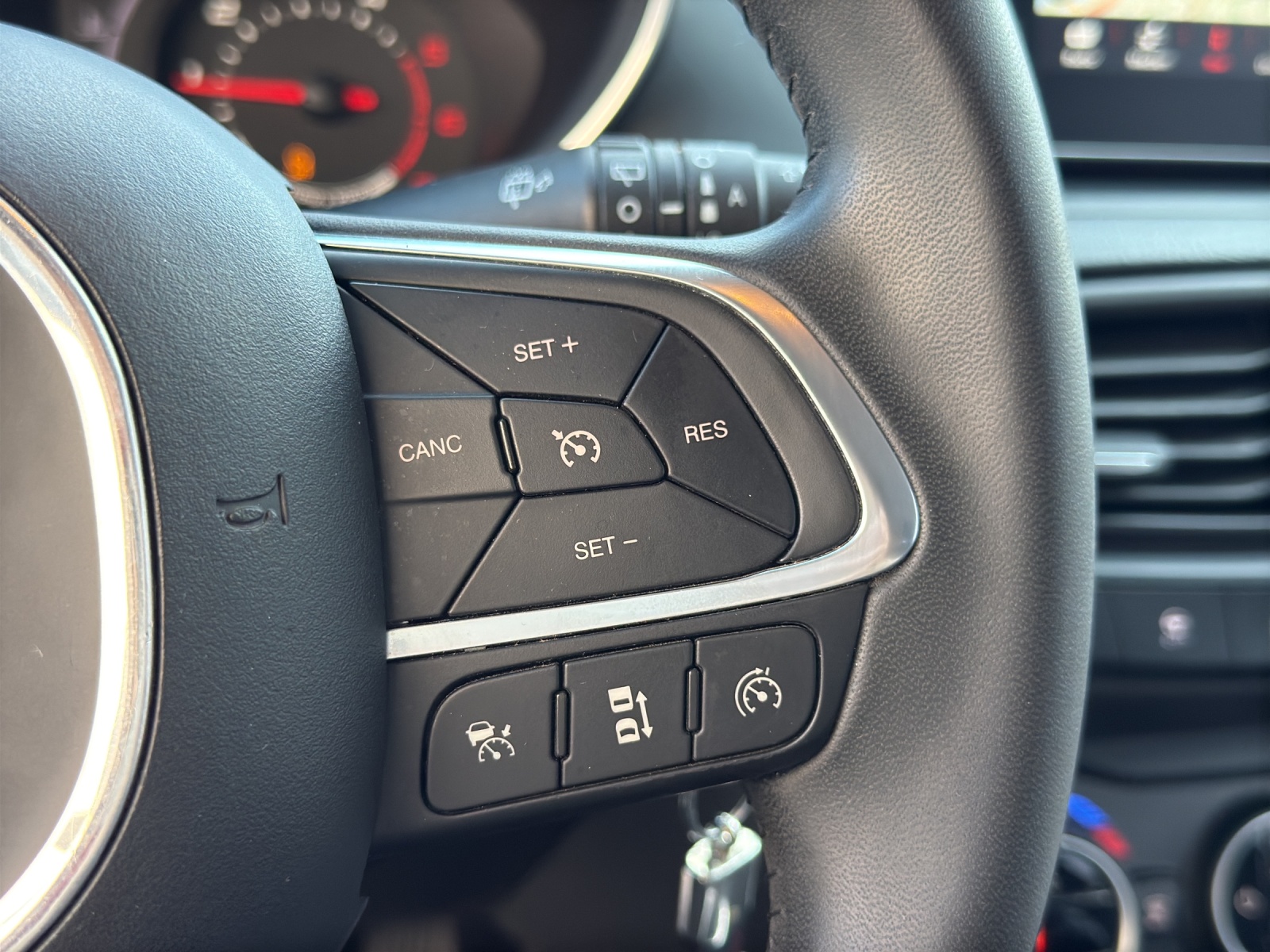 FIAT Tipo 1.6MJ Lounge DCT-6-image-23