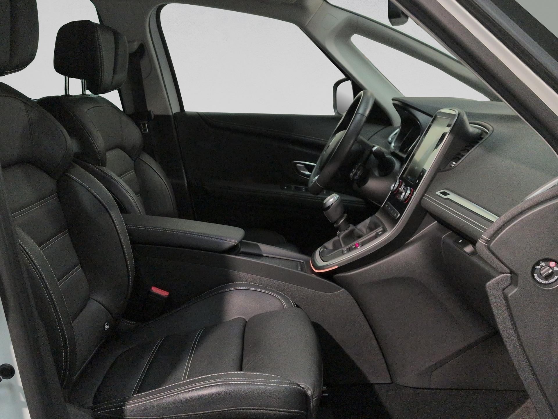 RENAULT Scénic 1.3 16V Turbo Intens-image-16