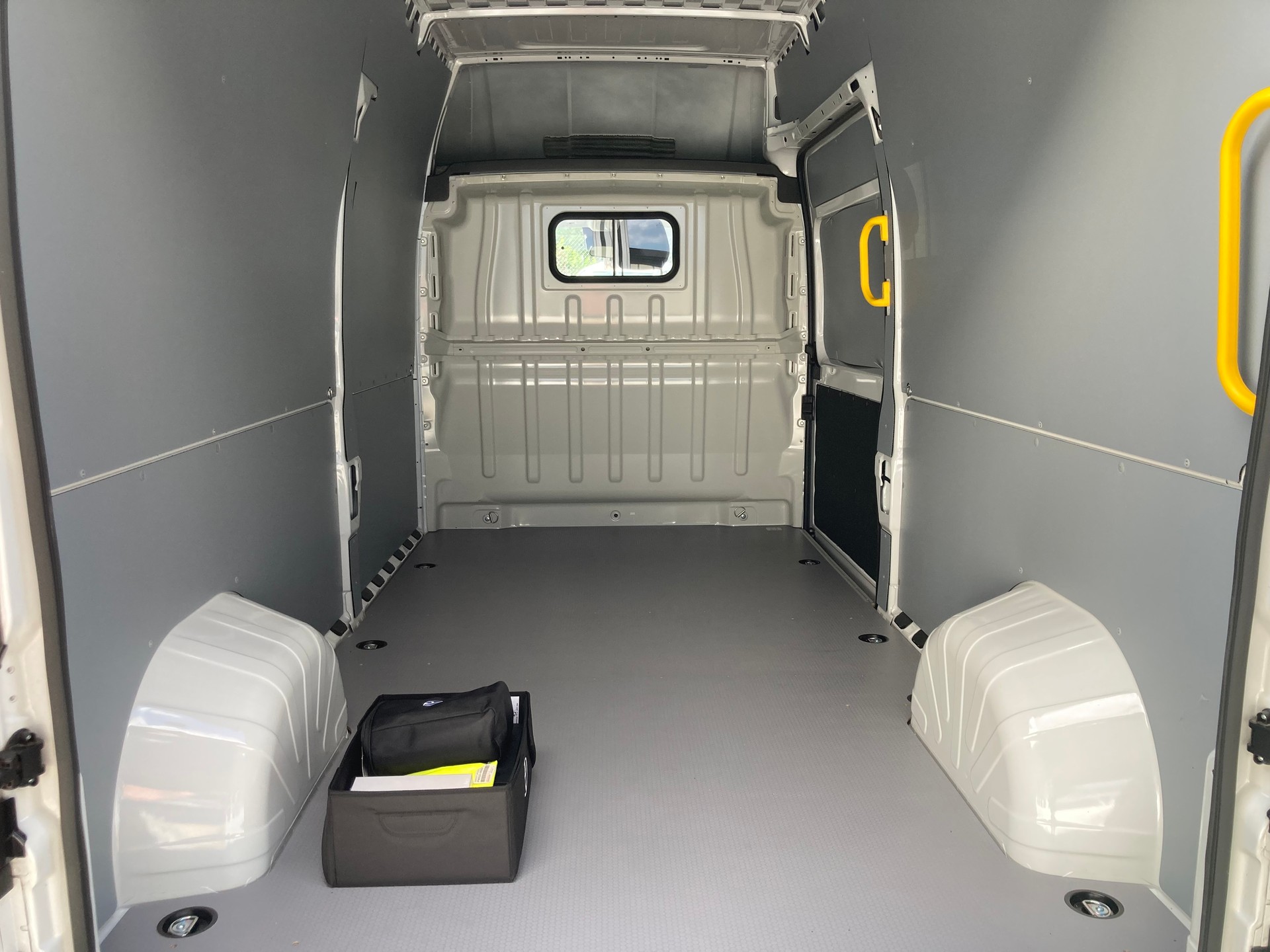 TOYOTA Proace MAX 2.2D Panel Van HD Active 3,5t L3H3-image-10