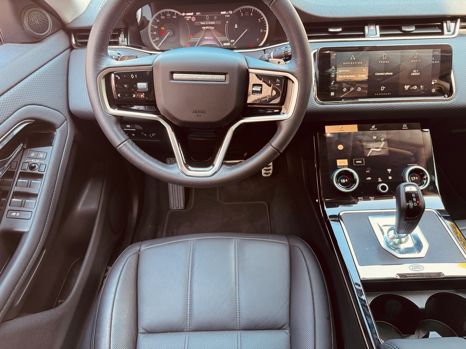 LAND ROVER Range Rover Evoque P 300e S AT8-image-1