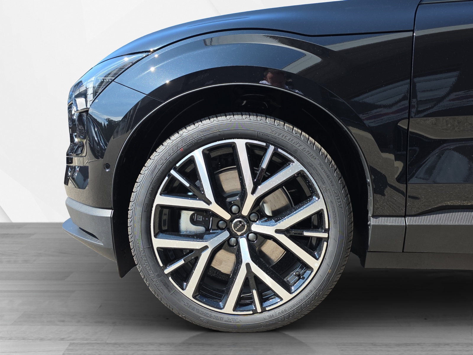 VOLVO EX 30 E60 Twin Ultra Performance Sw. Black Ed. AWD-image-8