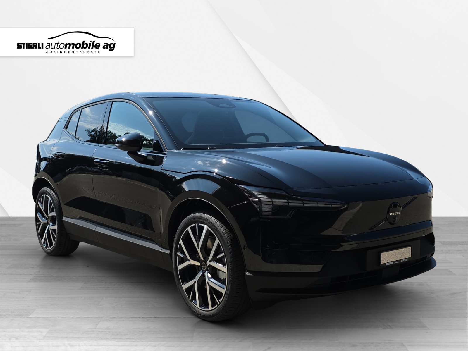 VOLVO EX 30 E60 Twin Ultra Performance Sw. Black Ed. AWD-image-2