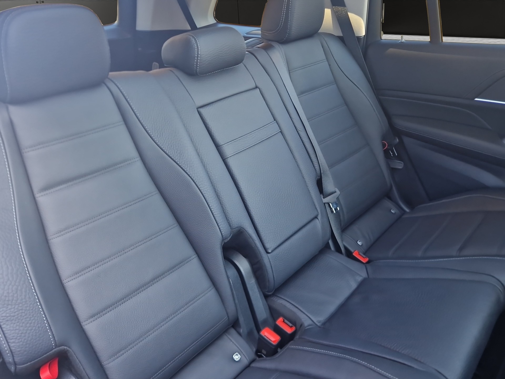 MERCEDES-BENZ GLS 450 d AMG Line 4Matic 9G-Tronic-image-12