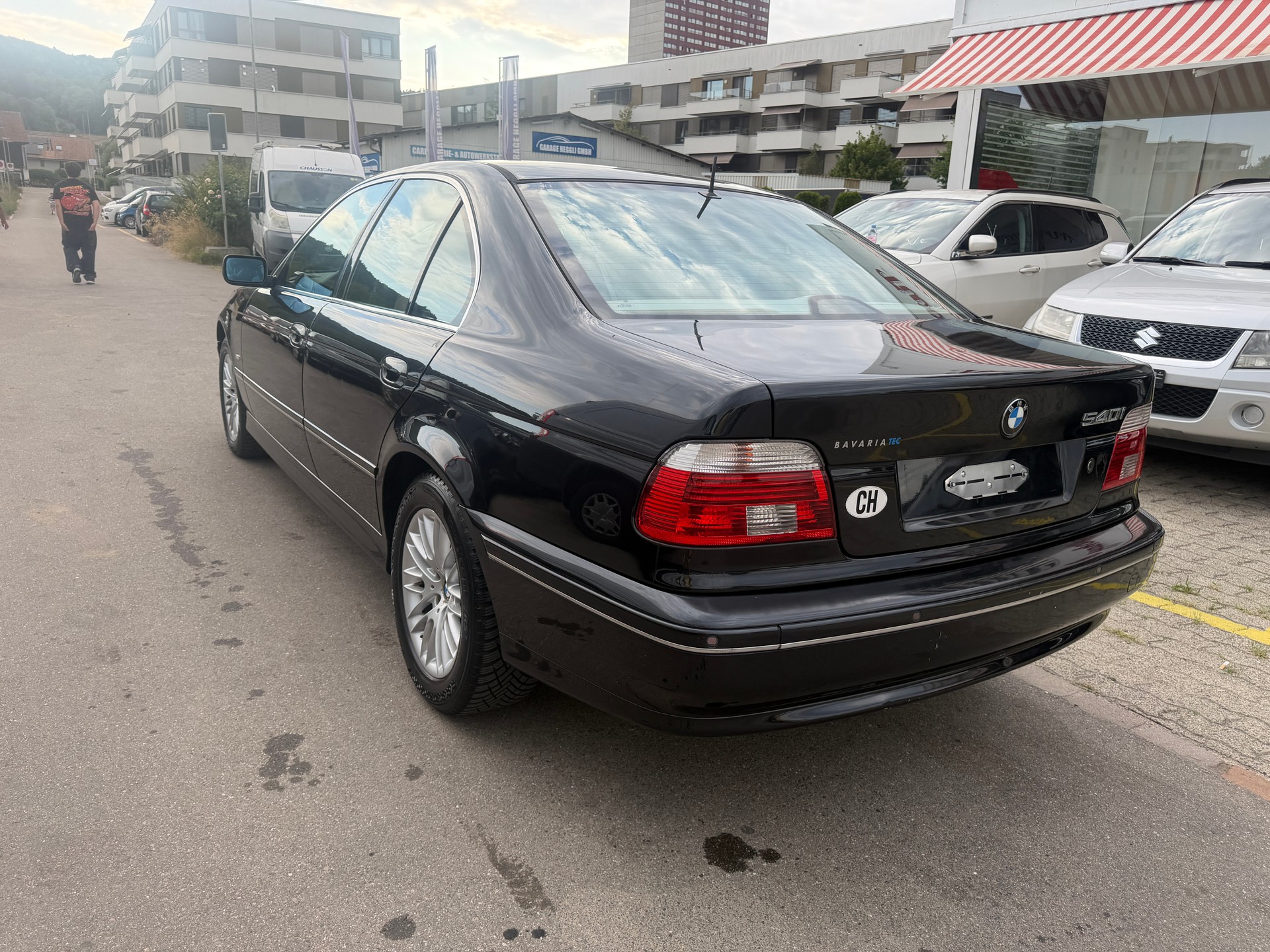 BMW 540i-image-7
