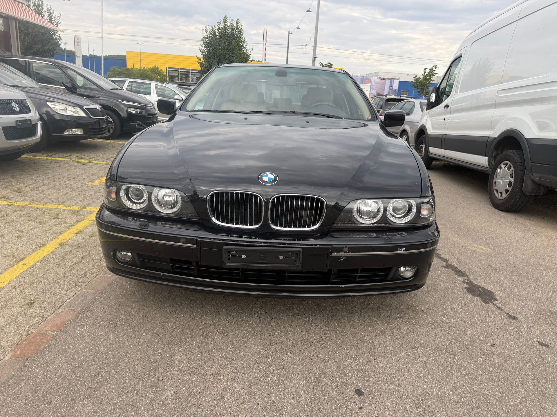 BMW 540i-image-1