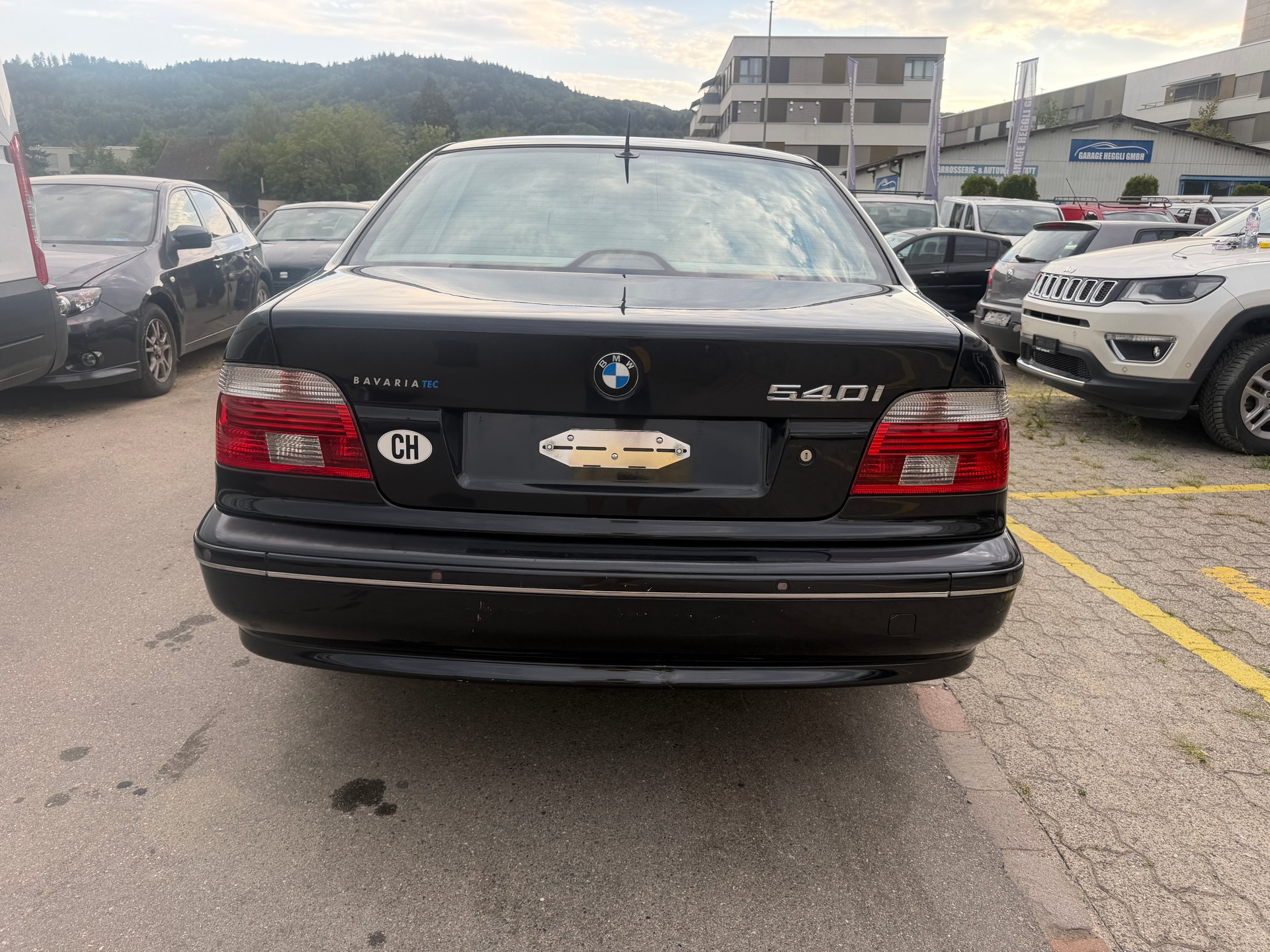 BMW 540i-image-5