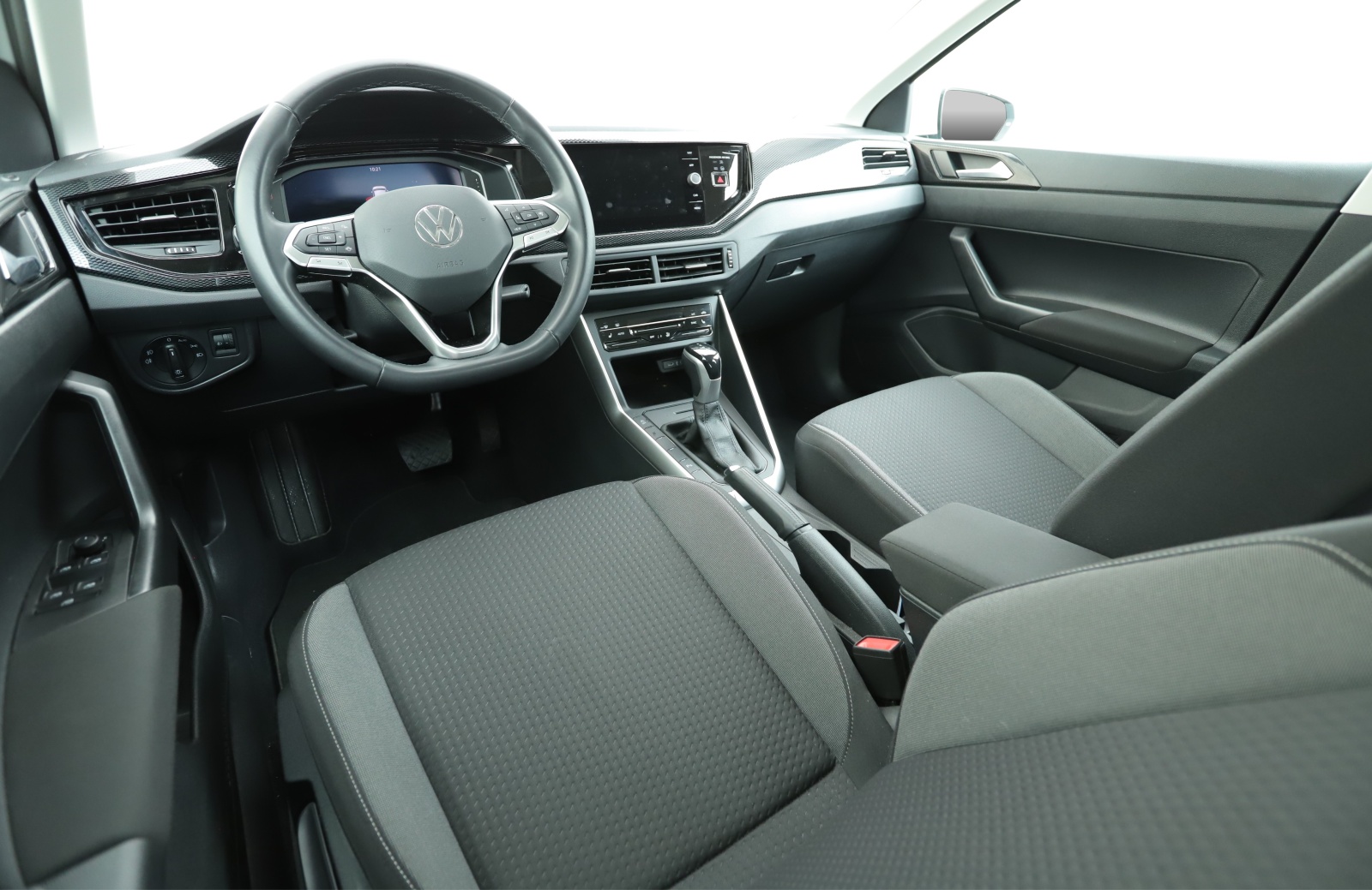 VW Polo 1.0 TSI Life DSG-image-7