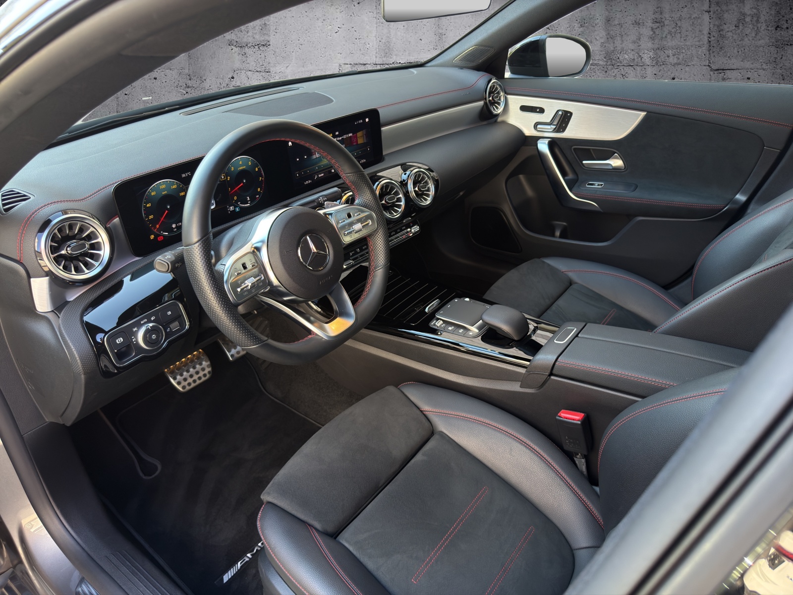 MERCEDES-BENZ CLA 250 4Matic AMG Line 7G-DCT *CH-Fahrzeug / Garantie / Gratisservice*-image-6