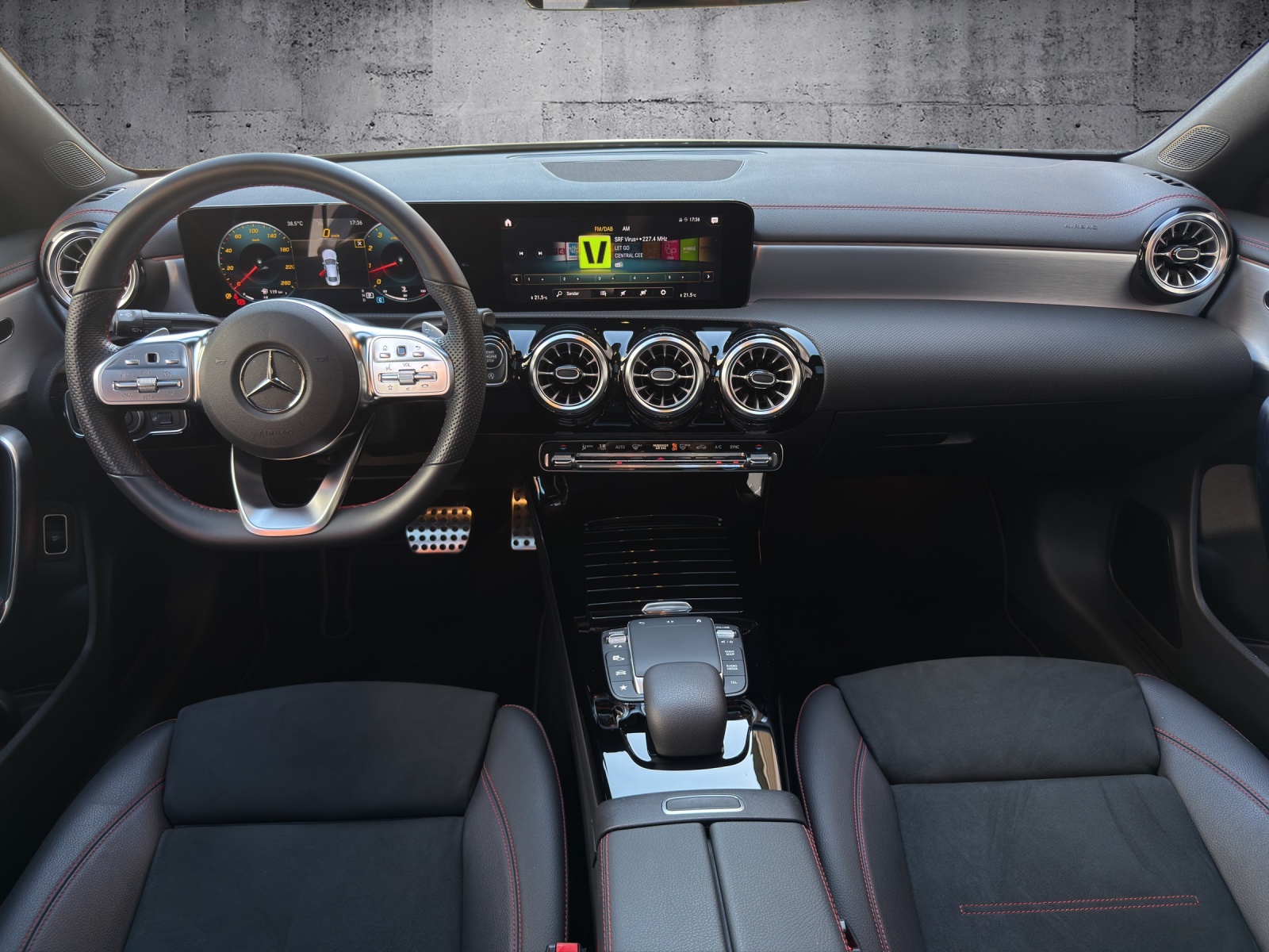 MERCEDES-BENZ CLA 250 4Matic AMG Line 7G-DCT *CH-Fahrzeug / Garantie / Gratisservice*-image-8