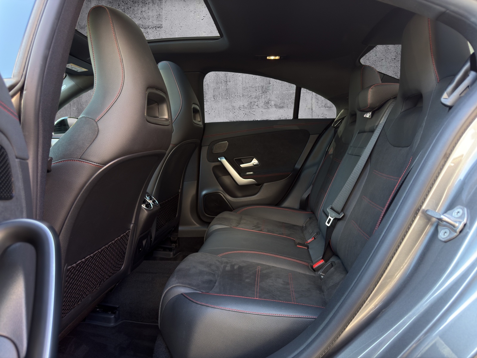 MERCEDES-BENZ CLA 250 4Matic AMG Line 7G-DCT *CH-Fahrzeug / Garantie / Gratisservice*-image-9