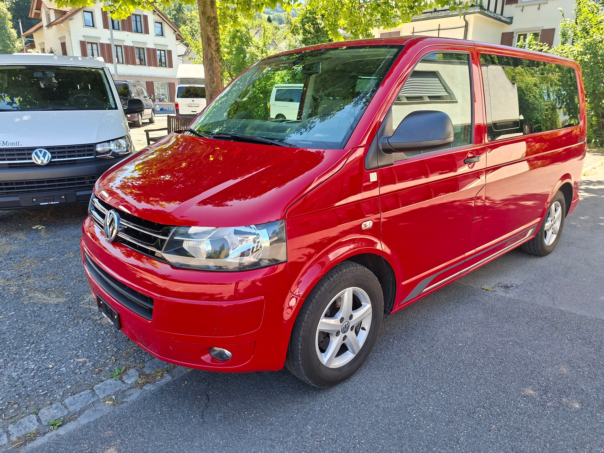 VW VW T5.1 2.0 TDI 140PS DSG AUT. MAREMONTI FAMILYCAMPER 5-7SITZE-image-4