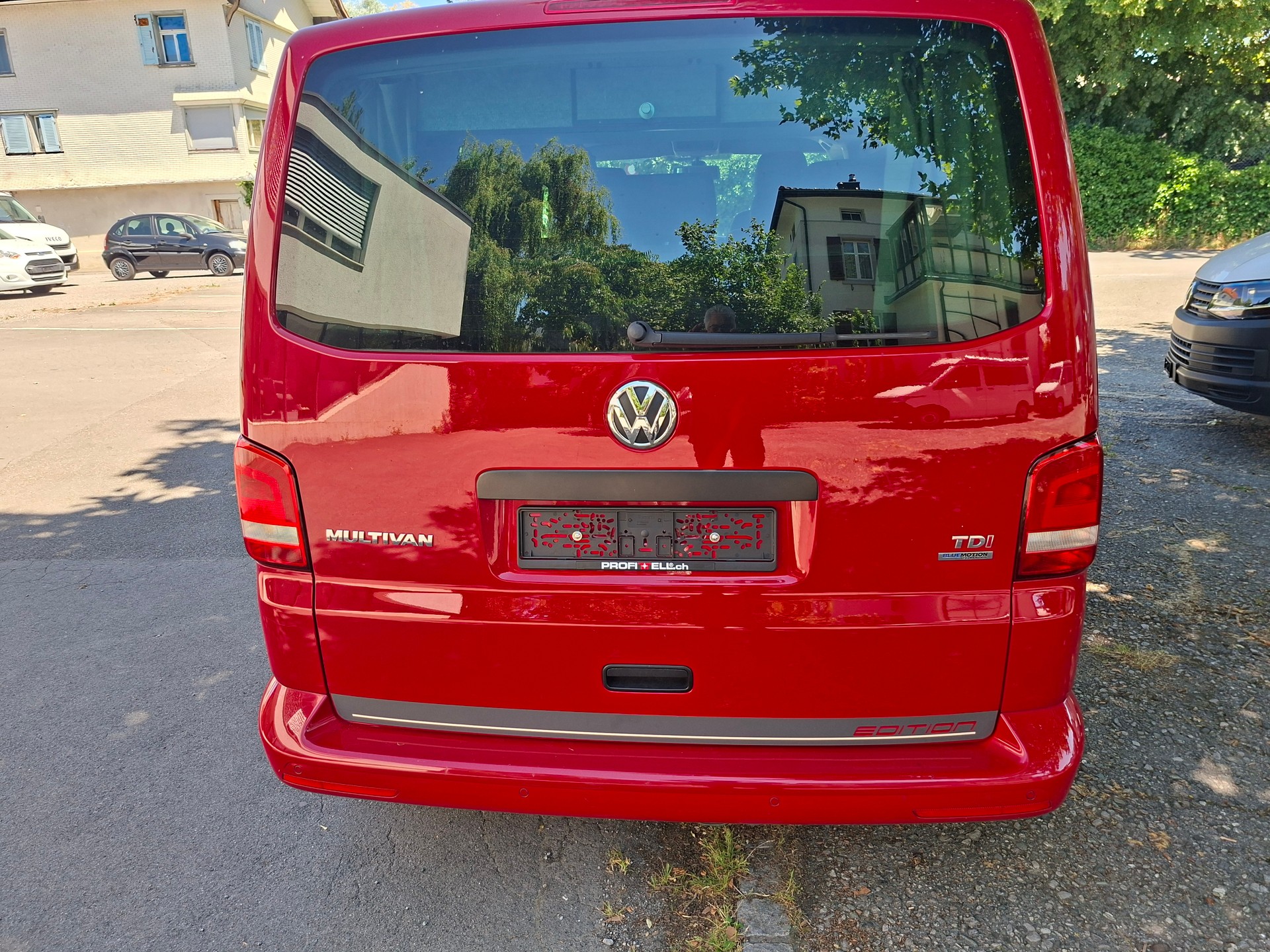VW VW T5.1 2.0 TDI 140PS DSG AUT. MAREMONTI FAMILYCAMPER 5-7SITZE-image-2