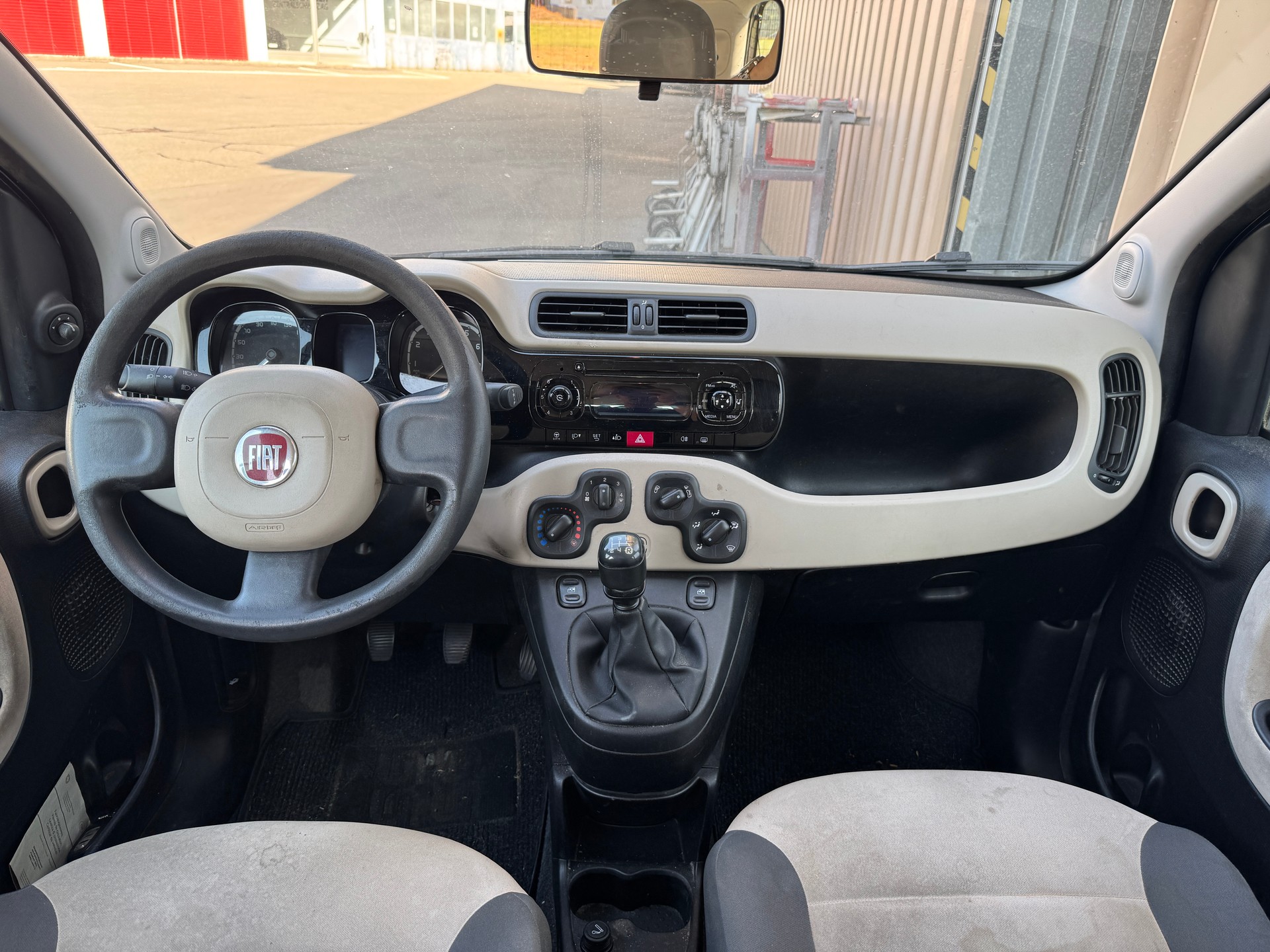 FIAT Panda 1.2 Lounge-image-8