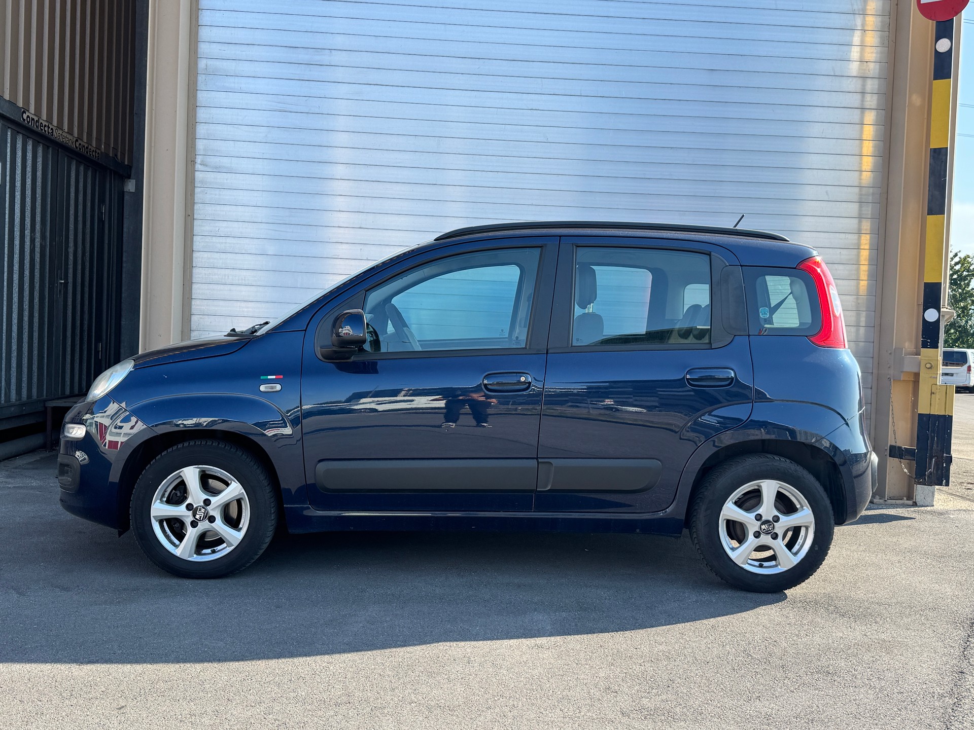 FIAT Panda 1.2 Lounge-image-2