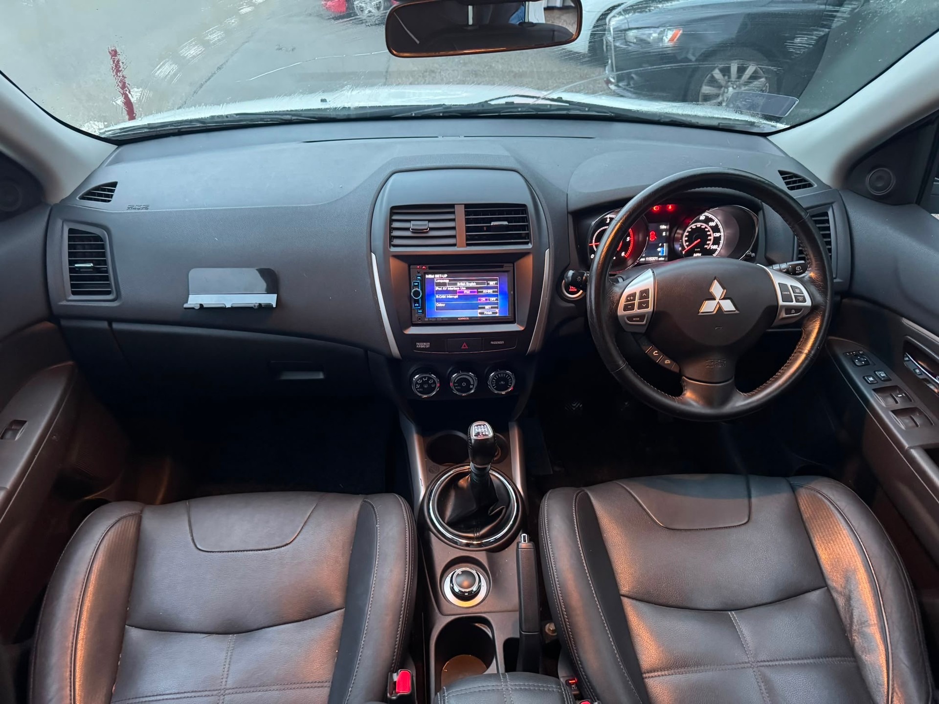 MITSUBISHI ASX 1.8 DID Invite 4WD-image-10