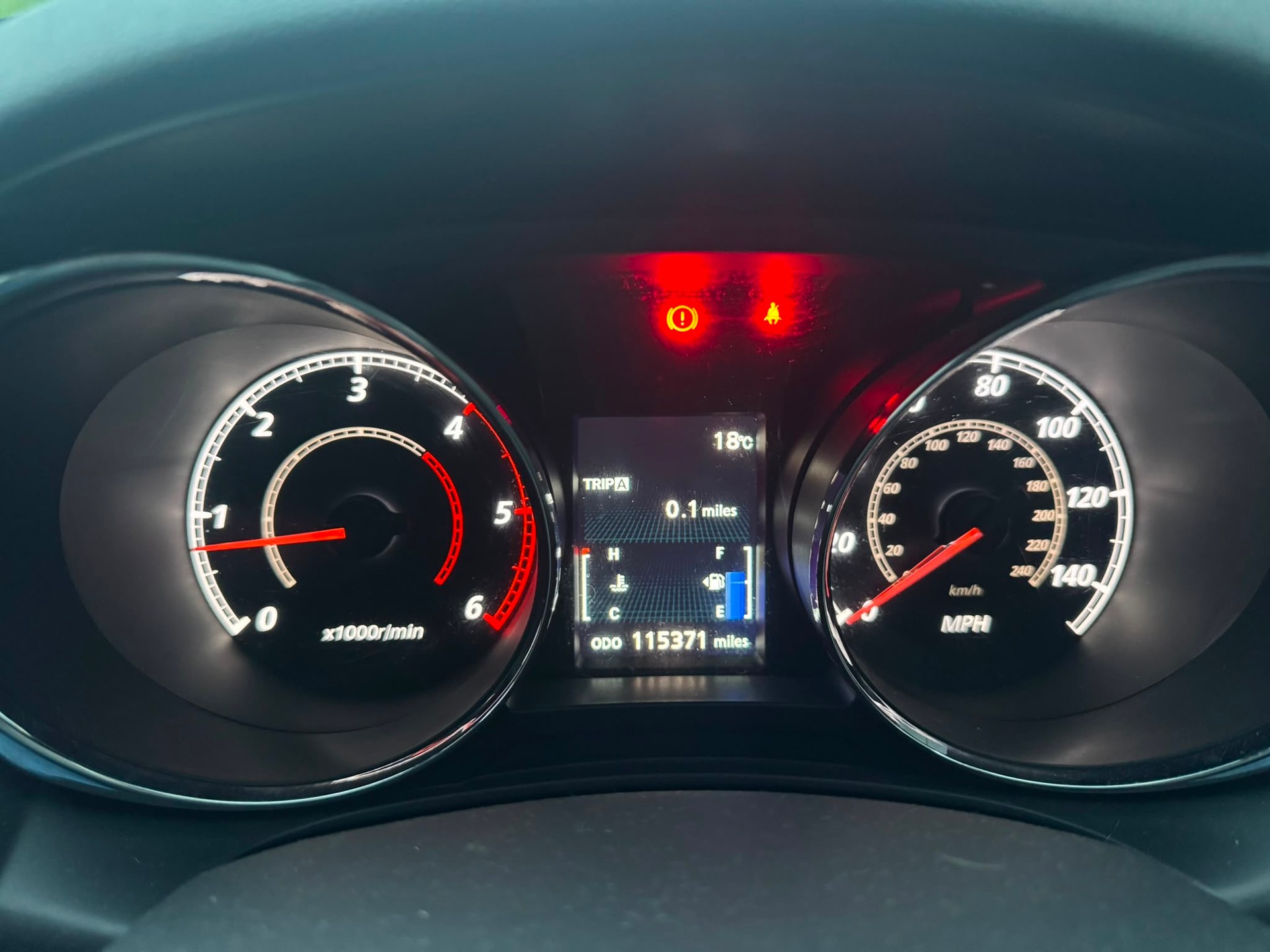 MITSUBISHI ASX 1.8 DID Invite 4WD-image-8