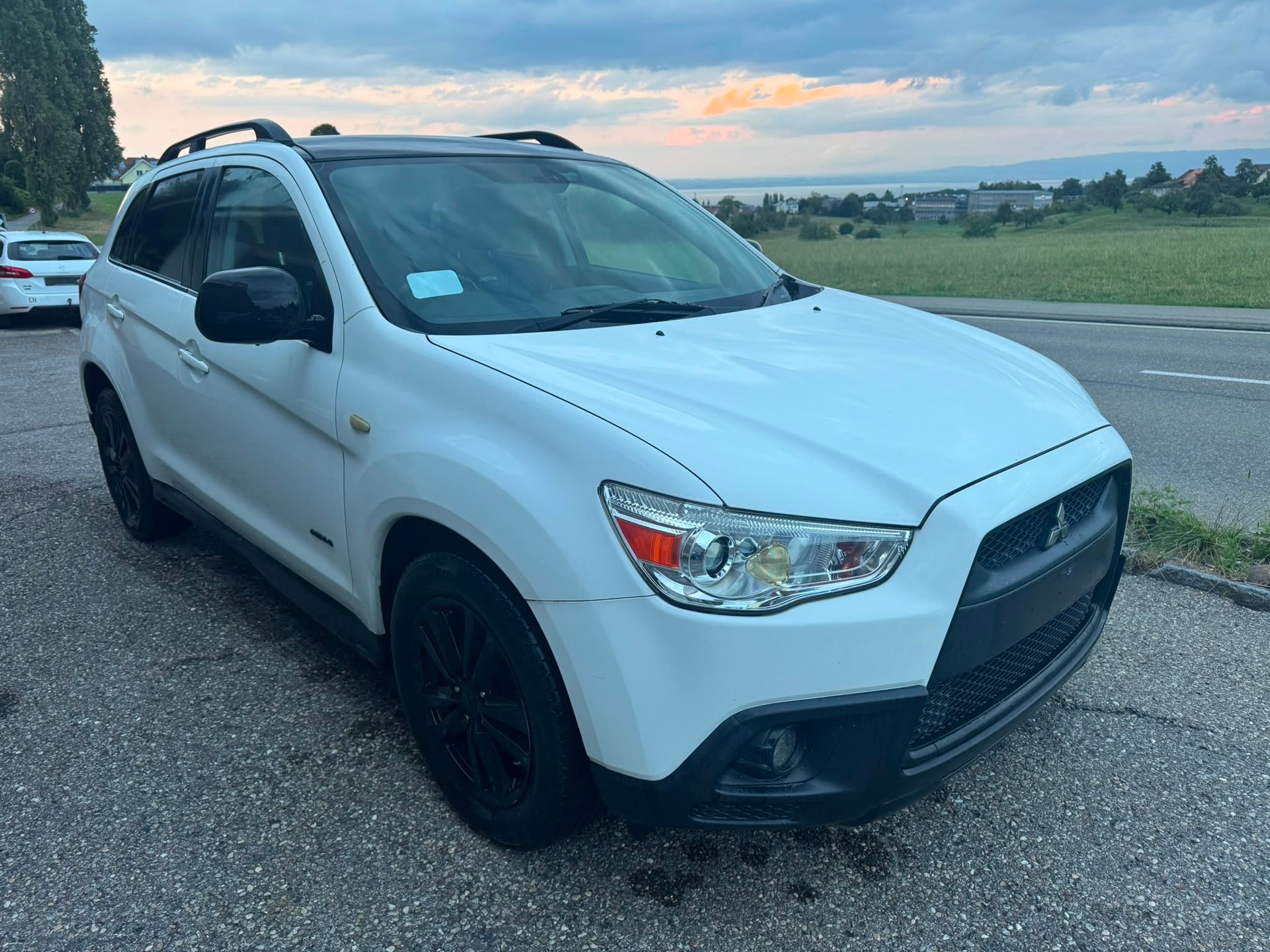 MITSUBISHI ASX 1.8 DID Invite 4WD-image-0