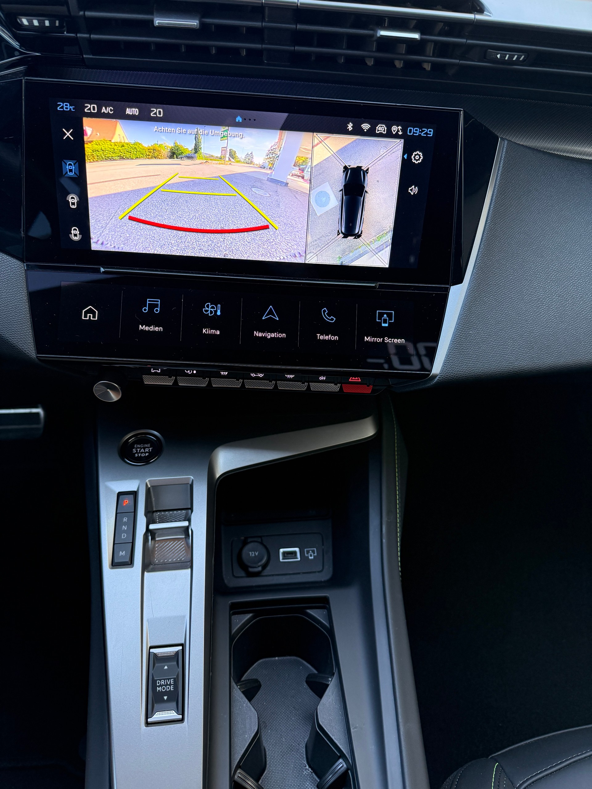 PEUGEOT 308 SW 1.2 HEV 145 GT-image-10