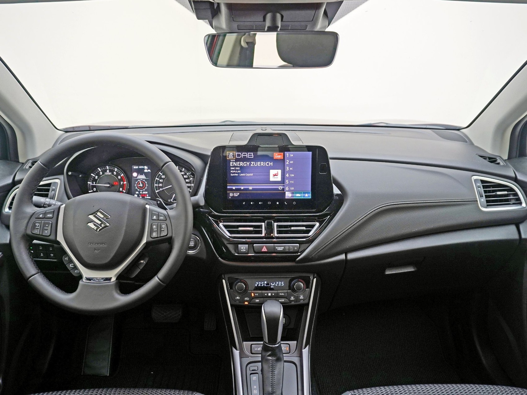 SUZUKI S-Cross 1.4 T Piz Sulai Top Hybrid 4x4-image-8