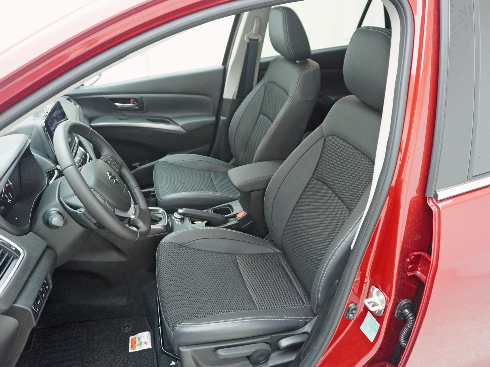 SUZUKI S-Cross 1.4 T Piz Sulai Top Hybrid 4x4-image-6
