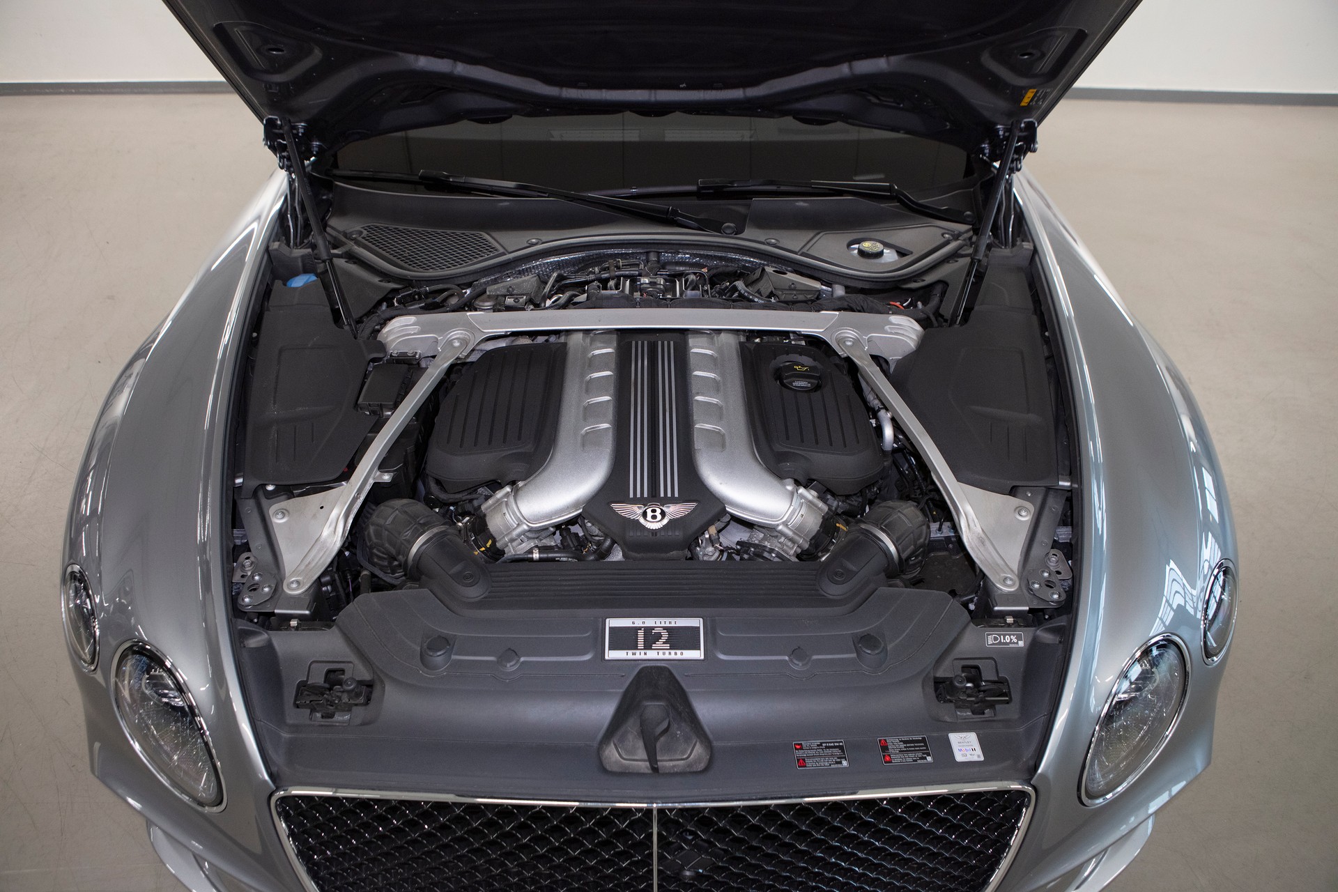 BENTLEY Continental GT 6.0 W12 Centenary Edition-image-7