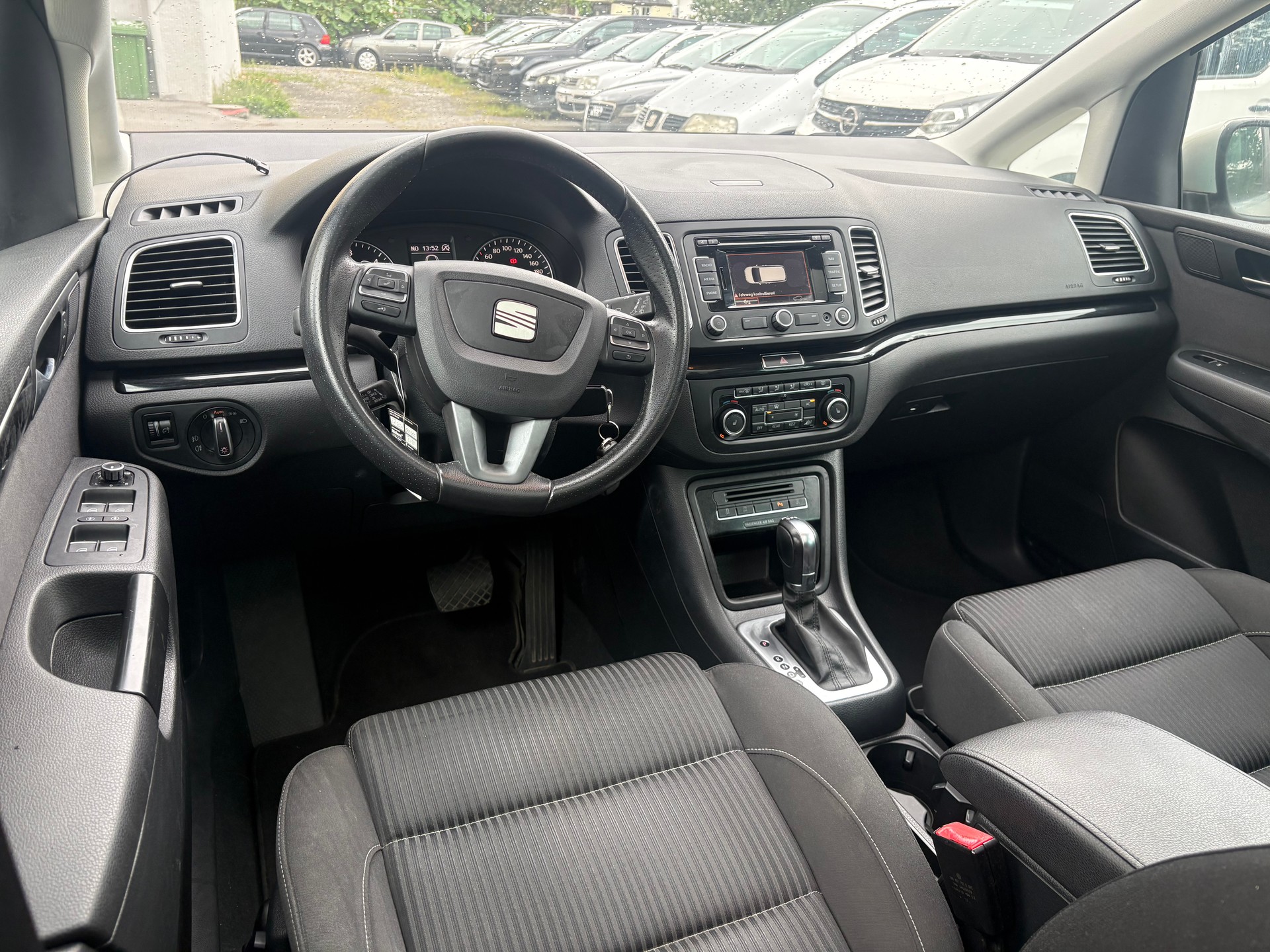 SEAT Alhambra 2.0 TDI Reference Eco DSG-image-6