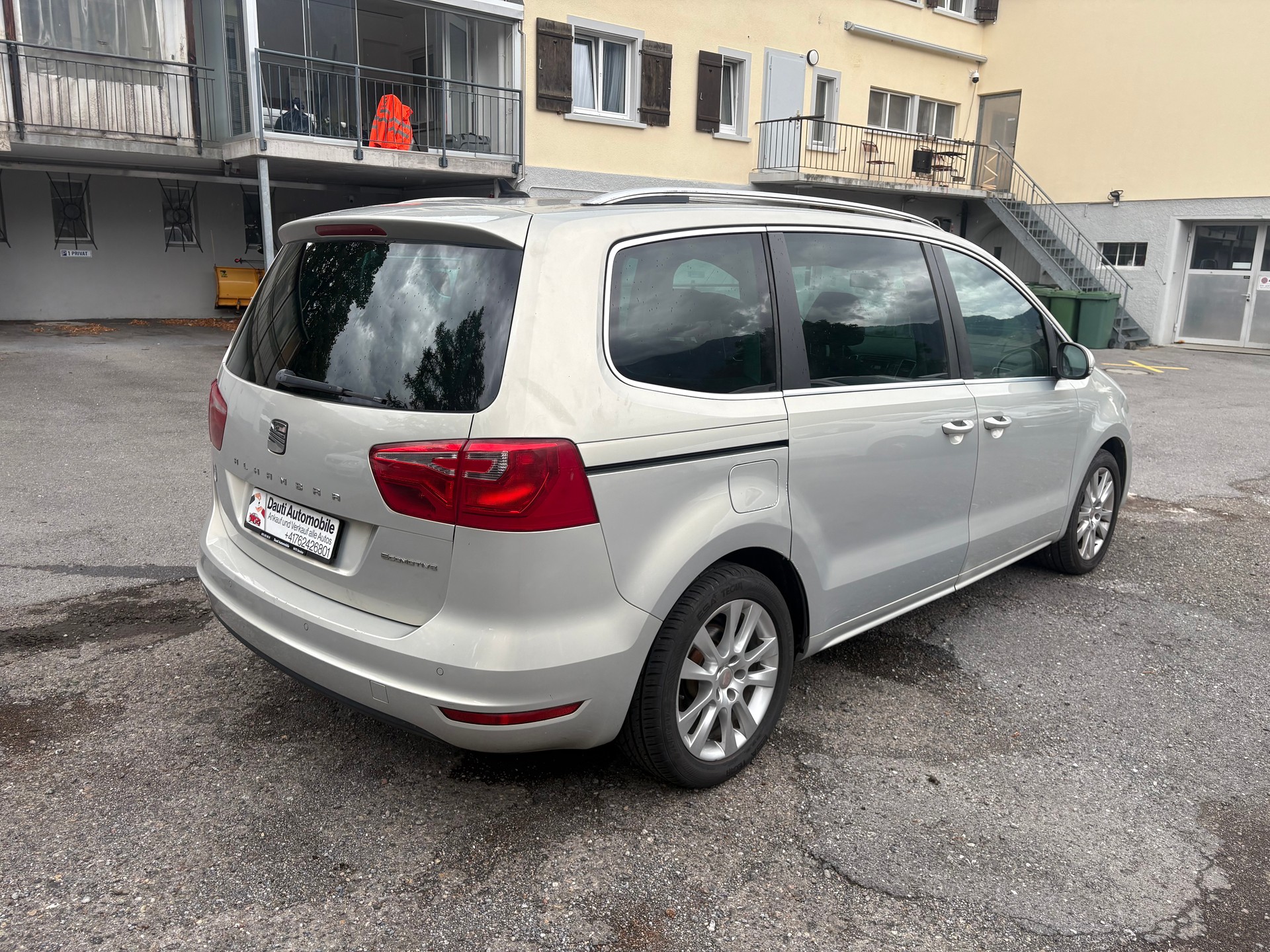 SEAT Alhambra 2.0 TDI Reference Eco DSG-image-3